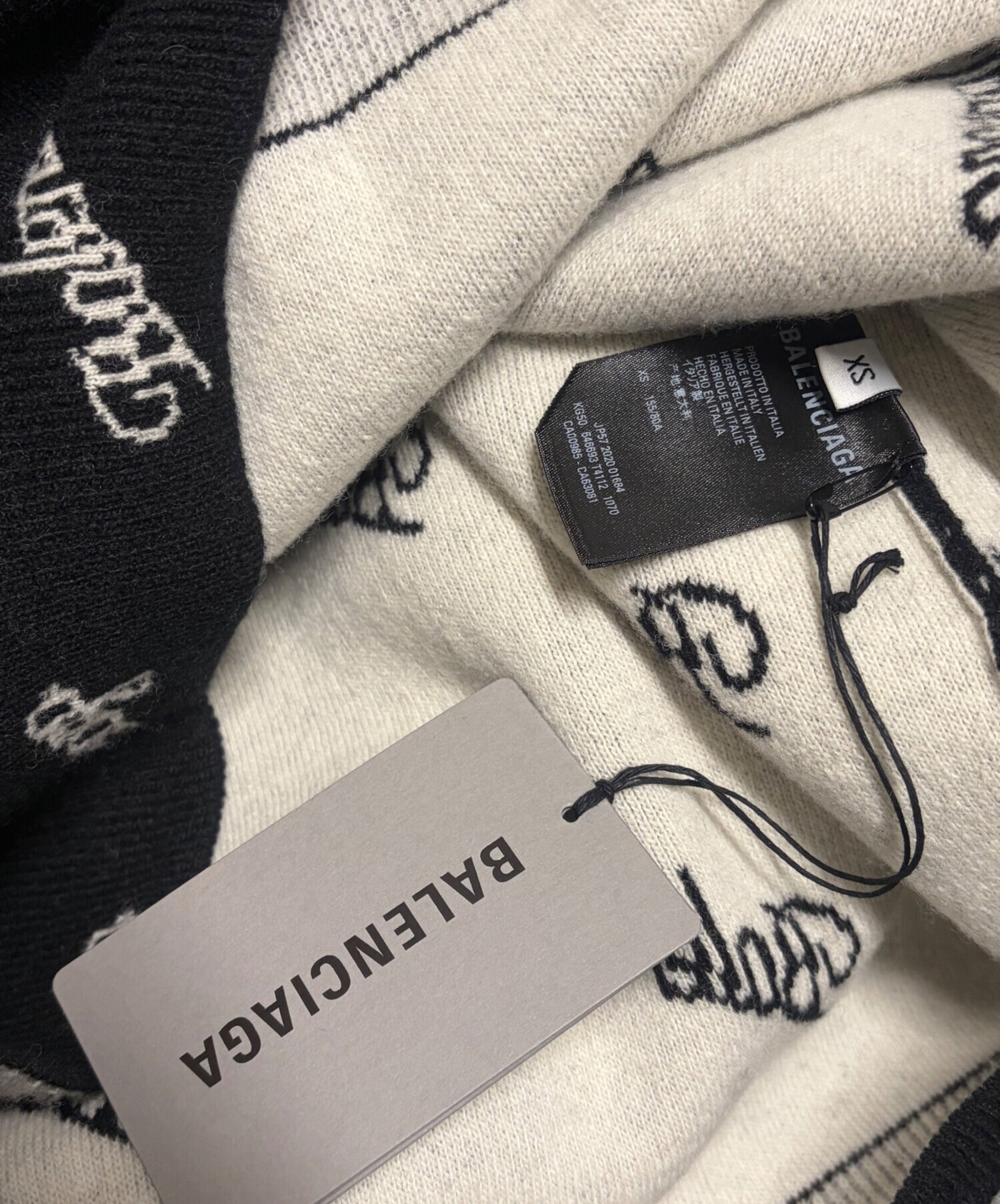 着用1回。BALENCIAGA ロゴクルーネックセーター　Mサイズ相当 BALENCIAGA（ニット/セーター）のフリマアイテム一覧