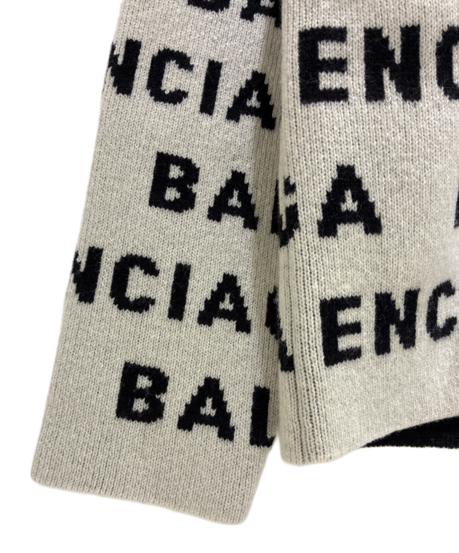 新品未使用品　バレンシアガ オールオーバーロゴ　カーディガン　Lサイズ相当 中古・古着通販】BALENCIAGA (バレンシアガ) オールオーバーロゴ