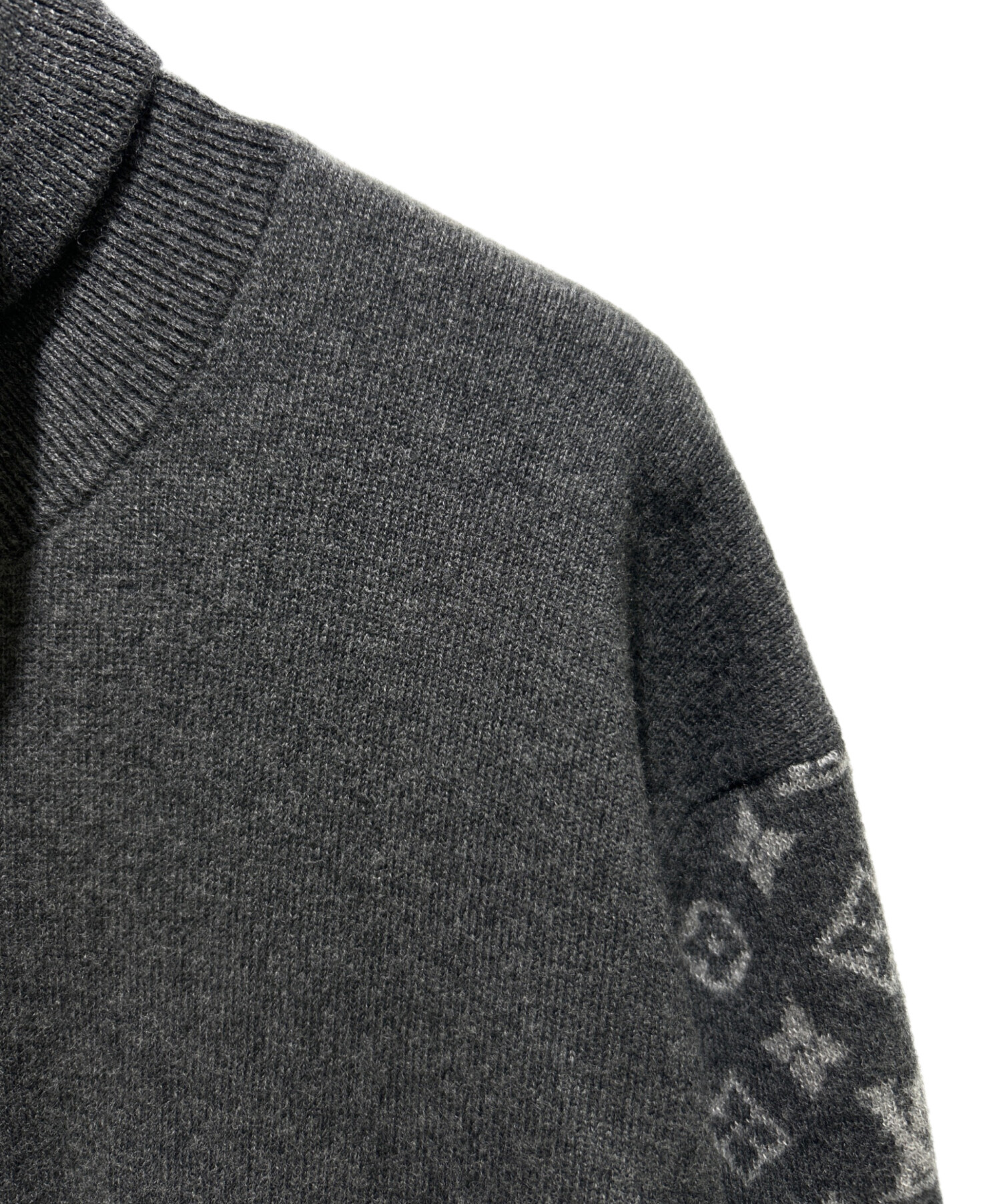 ルイヴィトン　タートルネック　ニット　美品 ルイ・ヴィトン(LOUIS VUITTON)ルイ・ヴィトン タートルネック