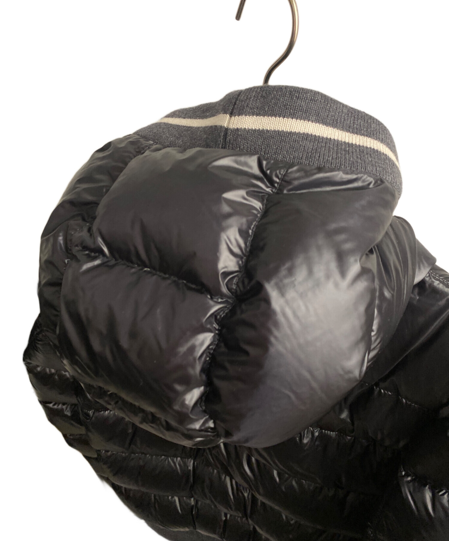 サプライズセール MONCLER CESAR ブラックダウンジャケット 0サイズ（S 