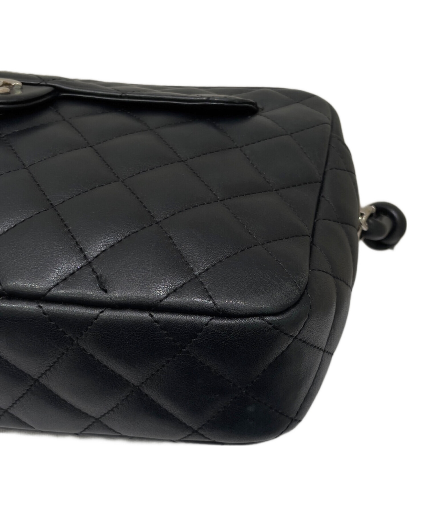 CHANEL シャネル ショルダーバッグ  黒 【古着】【中古】【送料無料】 中古・古着通販】CHANEL (シャネル) チェーンショルダーバッグ
