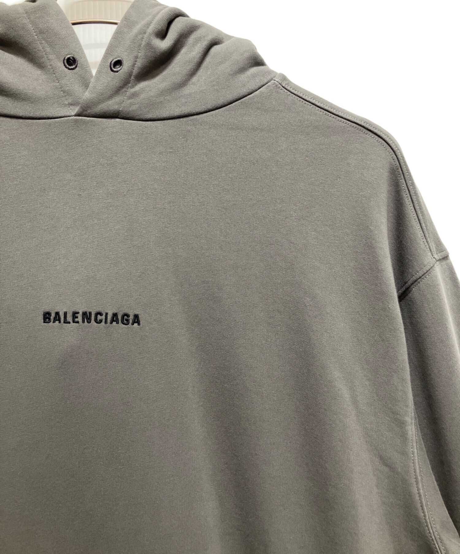 中古・古着通販】BALENCIAGA (バレンシアガ) ロゴ刺繍プルオーバー 