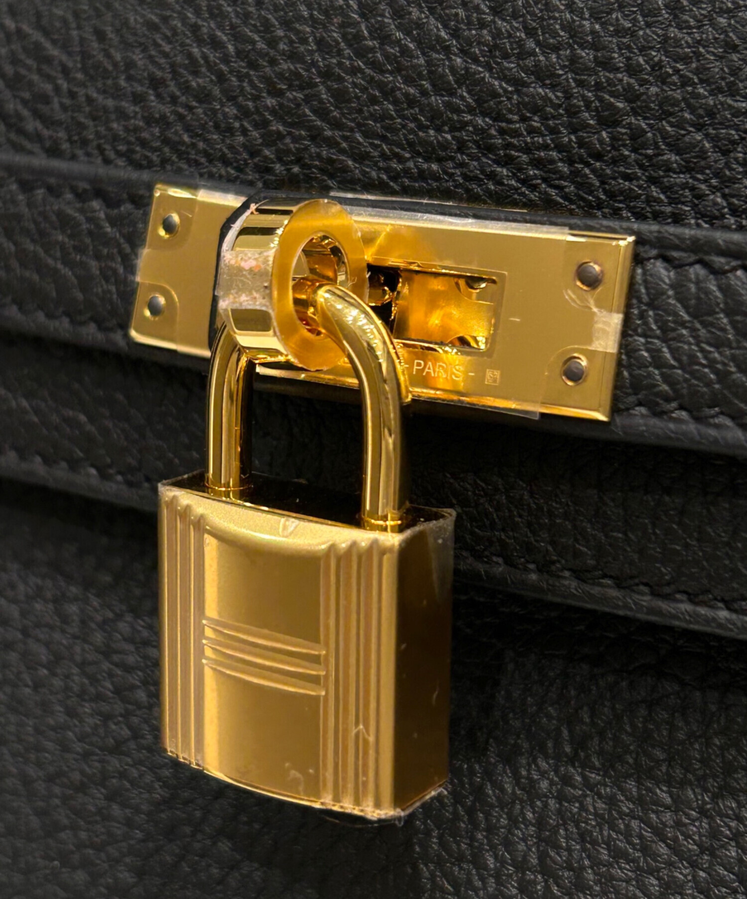 HERMES ケリーバングル 鍵 Black Gold 中古 正規品 HERMES - ☆状態良 HERMES エルメス ケリーバングル ゴールド×黒