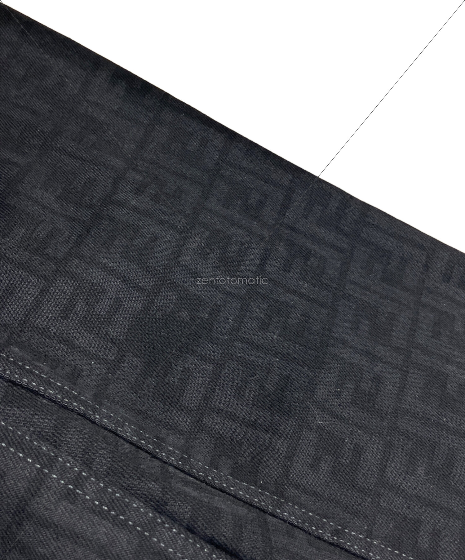 タグ付き未使用品✨FENDI ズッカ柄デニムパンツ 総柄 42サイズ 黒色 フェンディ(FENDI)フェンディ ズッカ デニムパンツ 衣料品 ボトムス