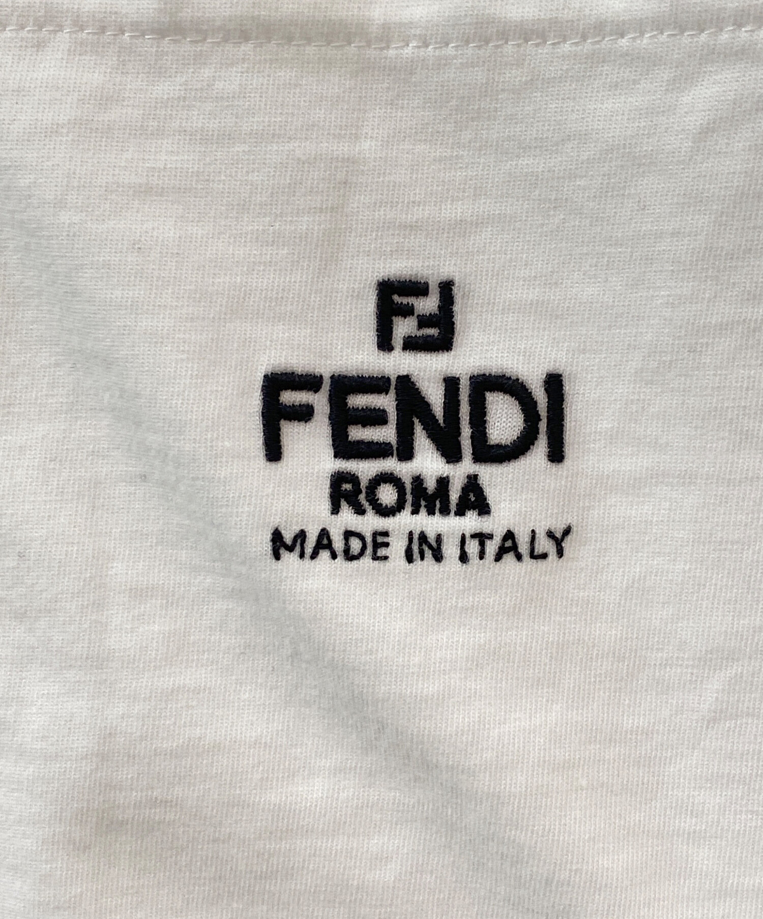 中古・古着通販】FENDI (フェンディ) クロップドTシャツ ホワイト