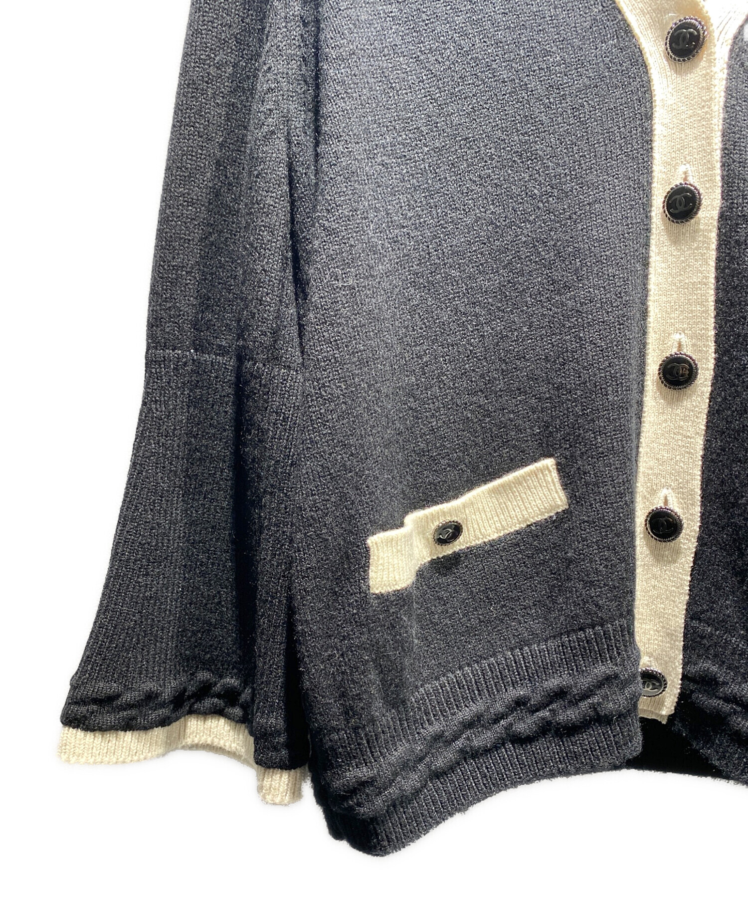 シャネルバイカラーカーディガン CHANEL】シャネル『バイカラー カシミヤ カーディガン size40』P04146