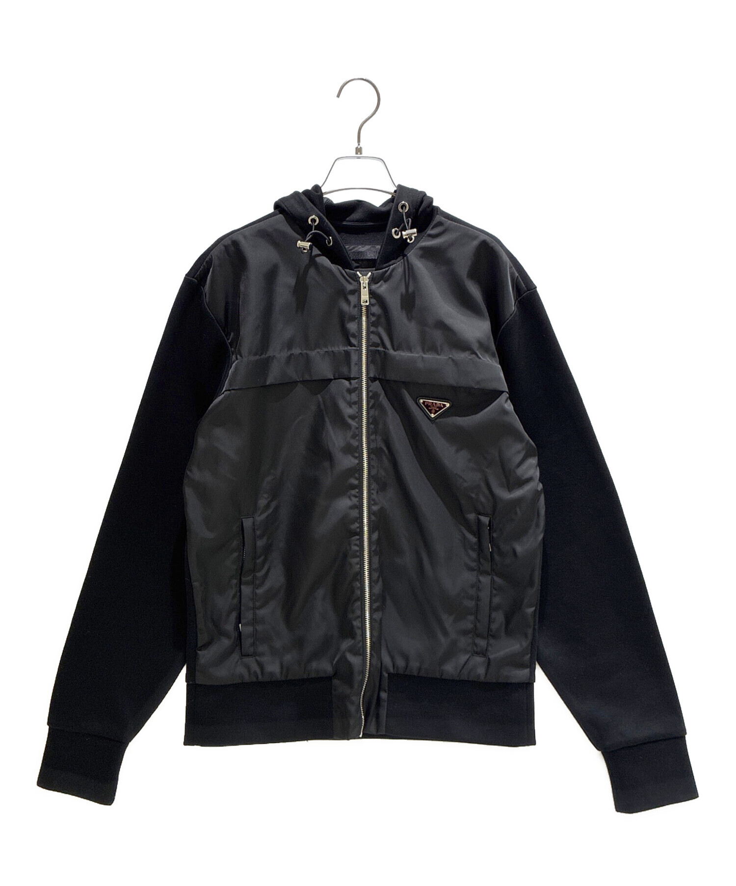 【美品】PRADA ジップアップパーカー ブラック トライアングルロゴ M 中古・古着通販】PRADA (プラダ) トライアングルロゴナイロン切替
