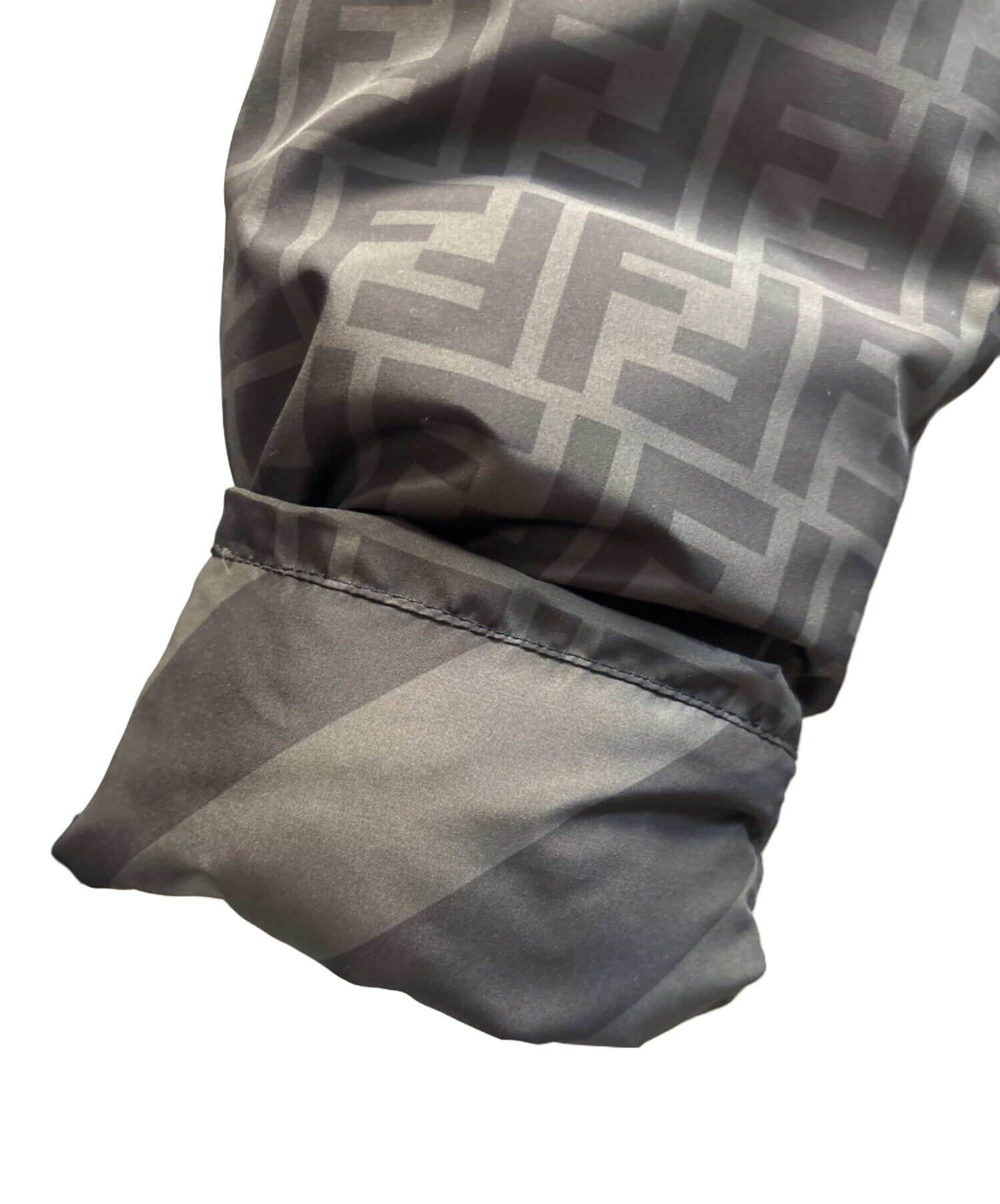 中古・古着通販】FENDI (フェンディ) リバーシブルズッカダウン