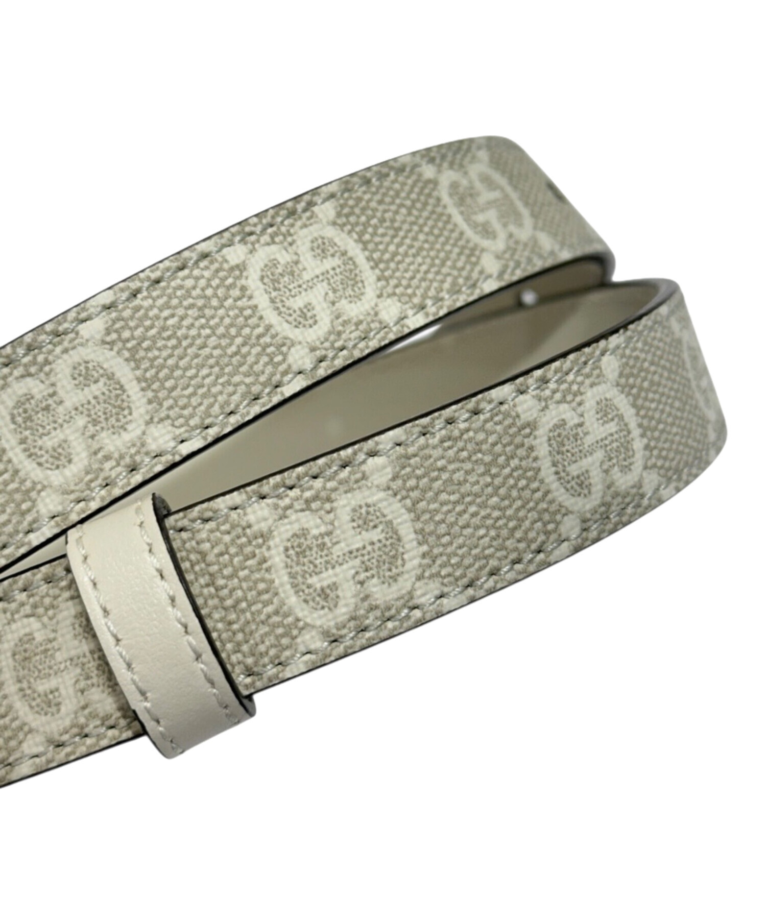 【送料込み】GUCCIシリアルナンバー有りGUCCIホワイトベルト 送料込み】GUCCIシリアルナンバー有りGUCCIホワイトベルト 送料込み