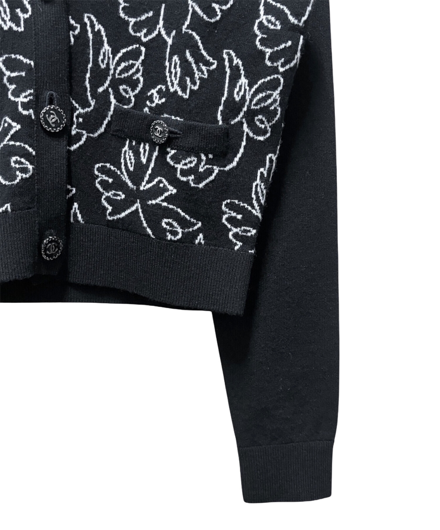 中古・古着通販】CHANEL (シャネル) ココボタンVネックカーディガン