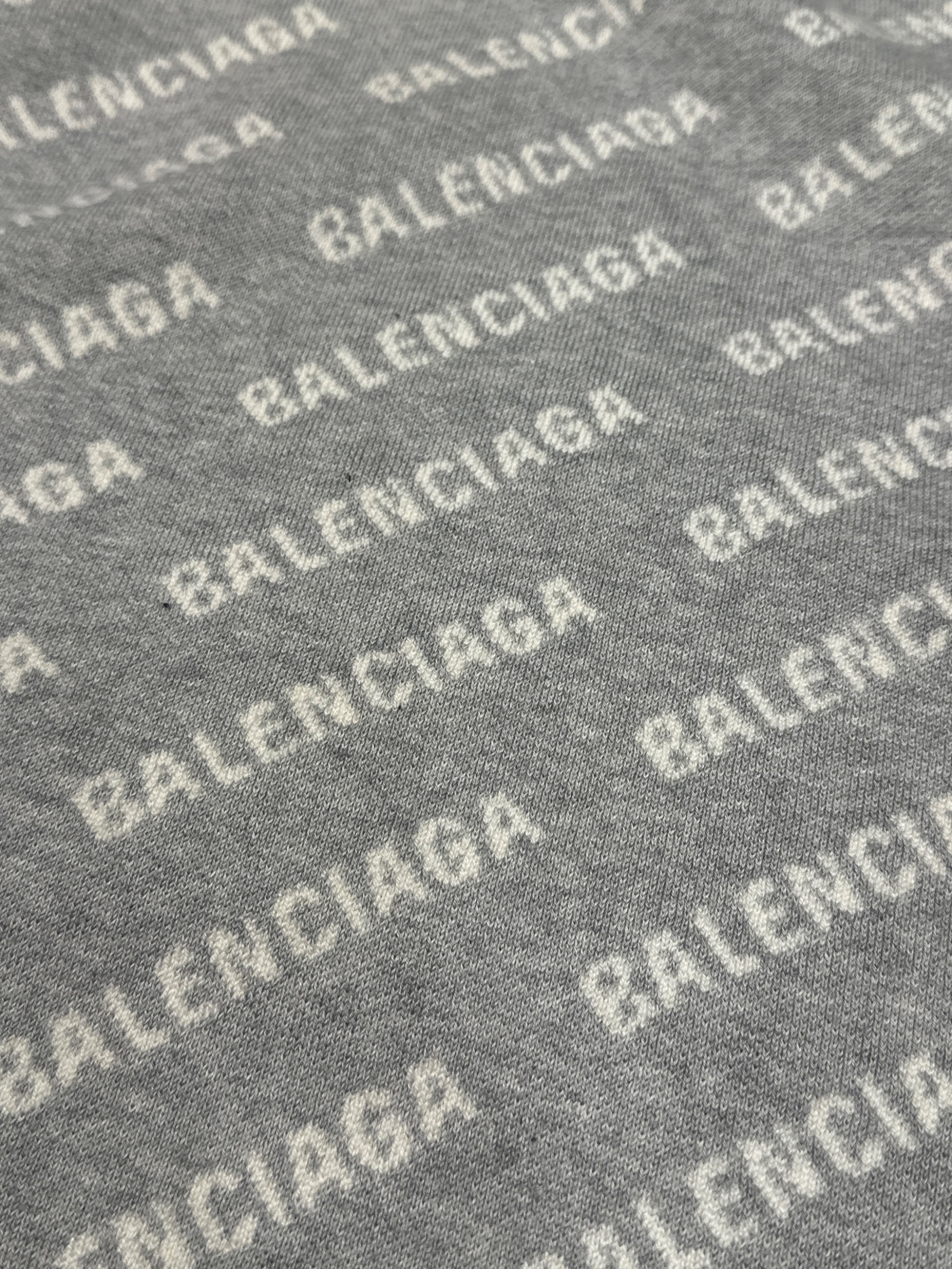 中古・古着通販】BALENCIAGA (バレンシアガ) ロゴニット 702952 グレー