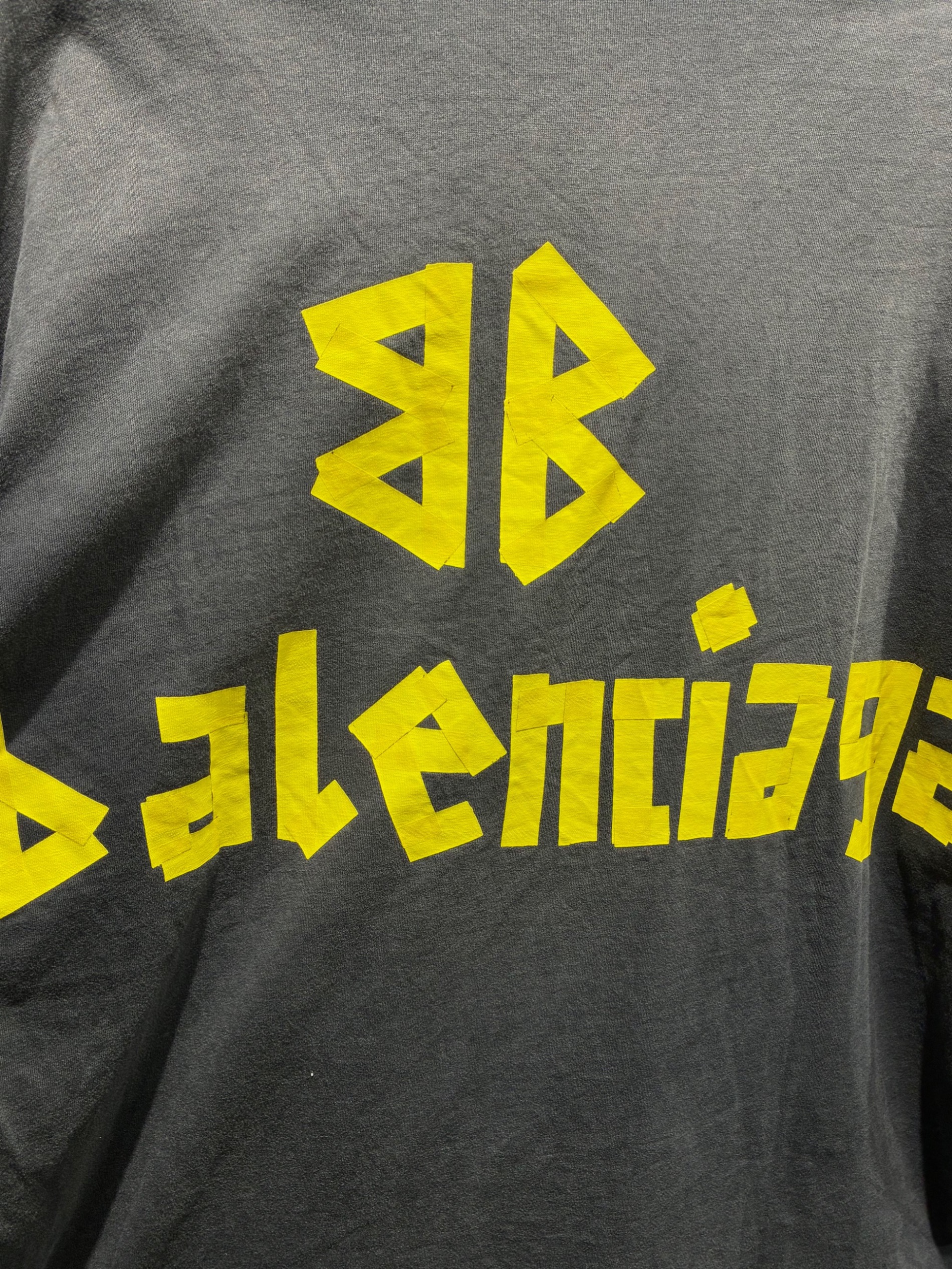 中古・古着通販】BALENCIAGA (バレンシアガ) テープロゴダメージT