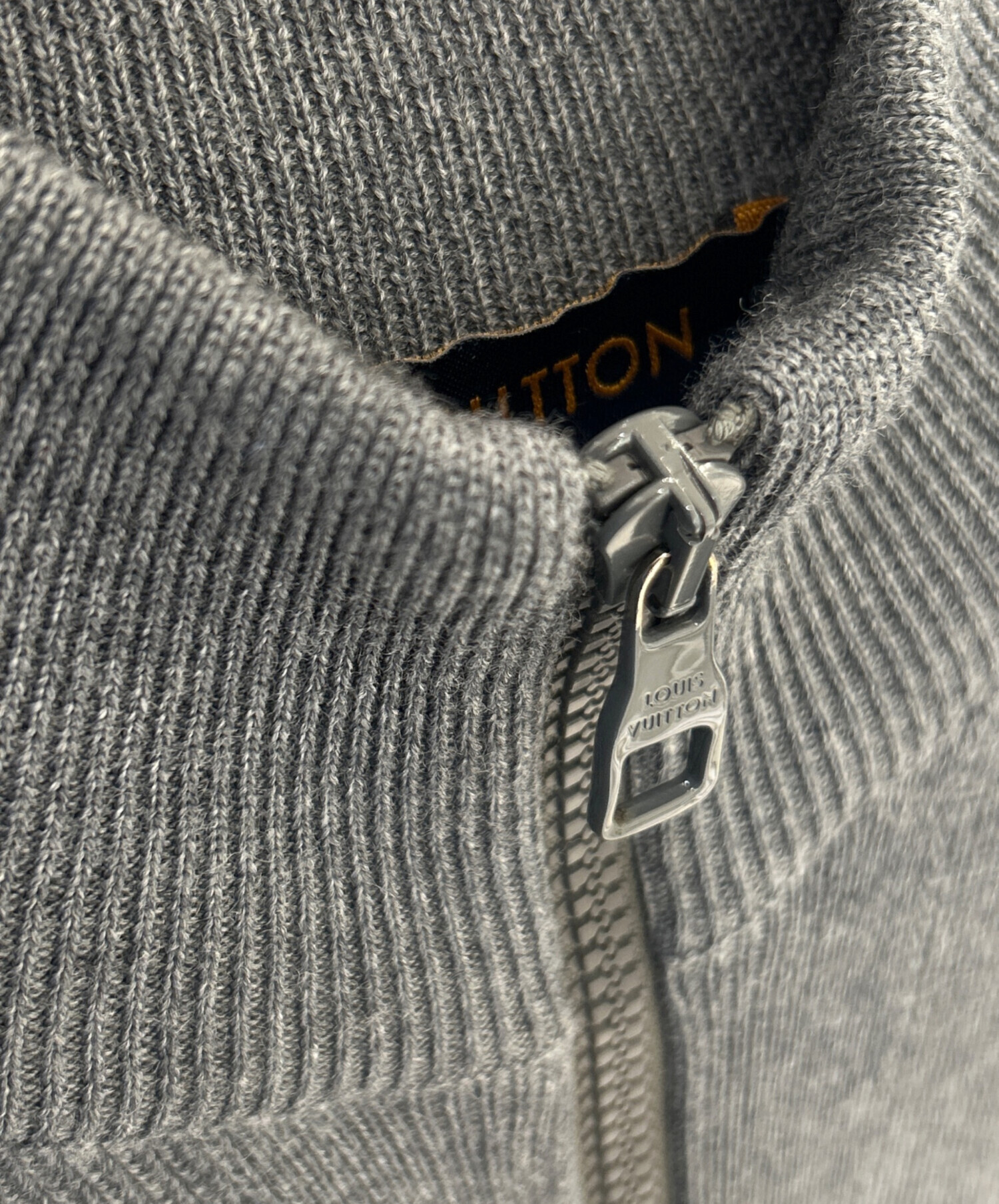 中古・古着通販】LOUIS VUITTON (ルイ ヴィトン) ロゴ刺繍ジップ