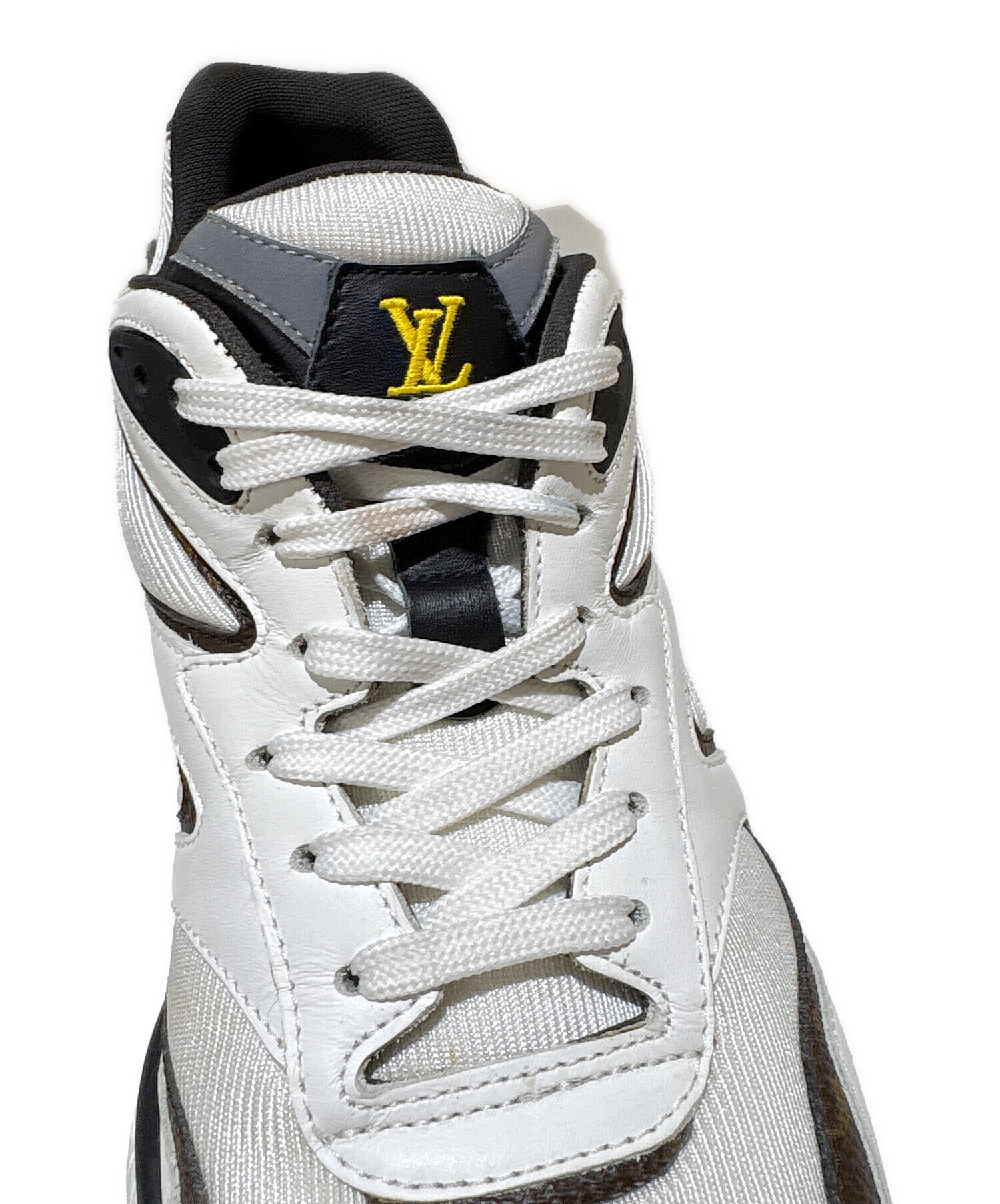 ルイヴィトン スニーカー トレイルライン 中古・古着通販】LOUIS VUITTON (ルイ ヴィトン) LVトレイルライン