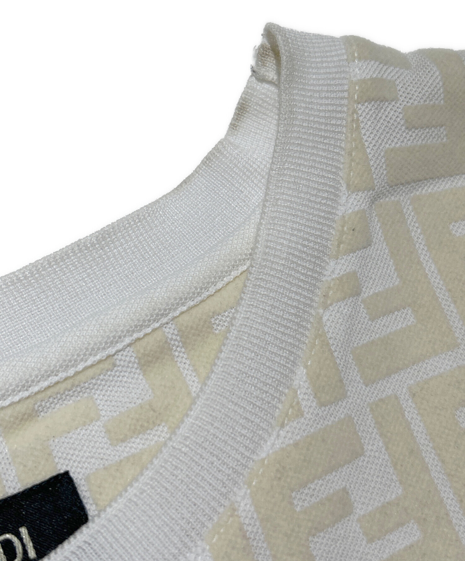 中古・古着通販】FENDI (フェンディ) FENDI FF Motif T-Shirt/FF