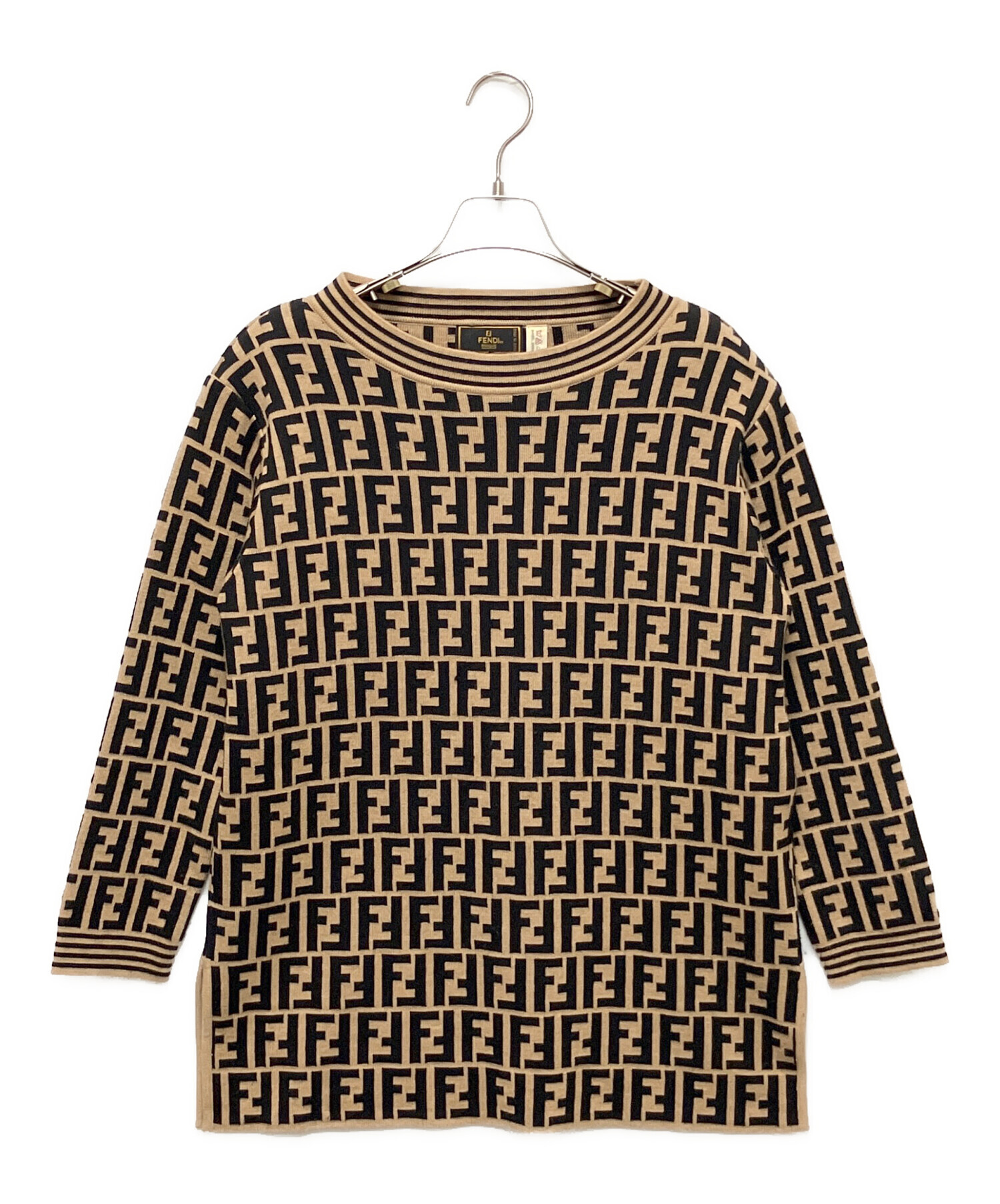【加古川店】 中古 FENDI | フェンディ ニット 国内正規品　BIG LOGO CREW NECK KNIT ]FZY111 ADU6 サイズ：54 【108】 加古川店】 中古 FENDI | フェンディ ニット 国内正規品 BIG LOGO CREW