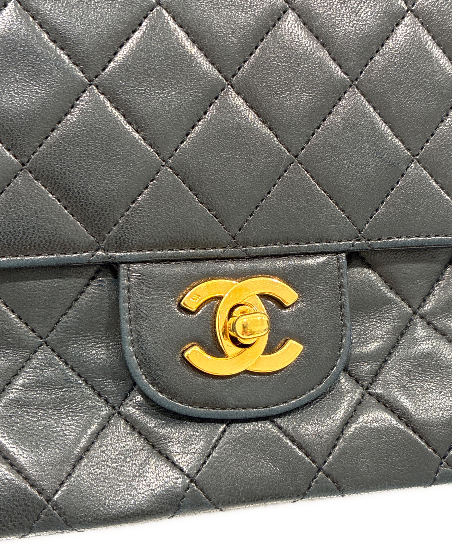 【良品】CHANELシャネルマトラッセボディバッグ　ターンロック CHANEL シャネル マトラッセ ワイルドステッチ ターンロック シングル