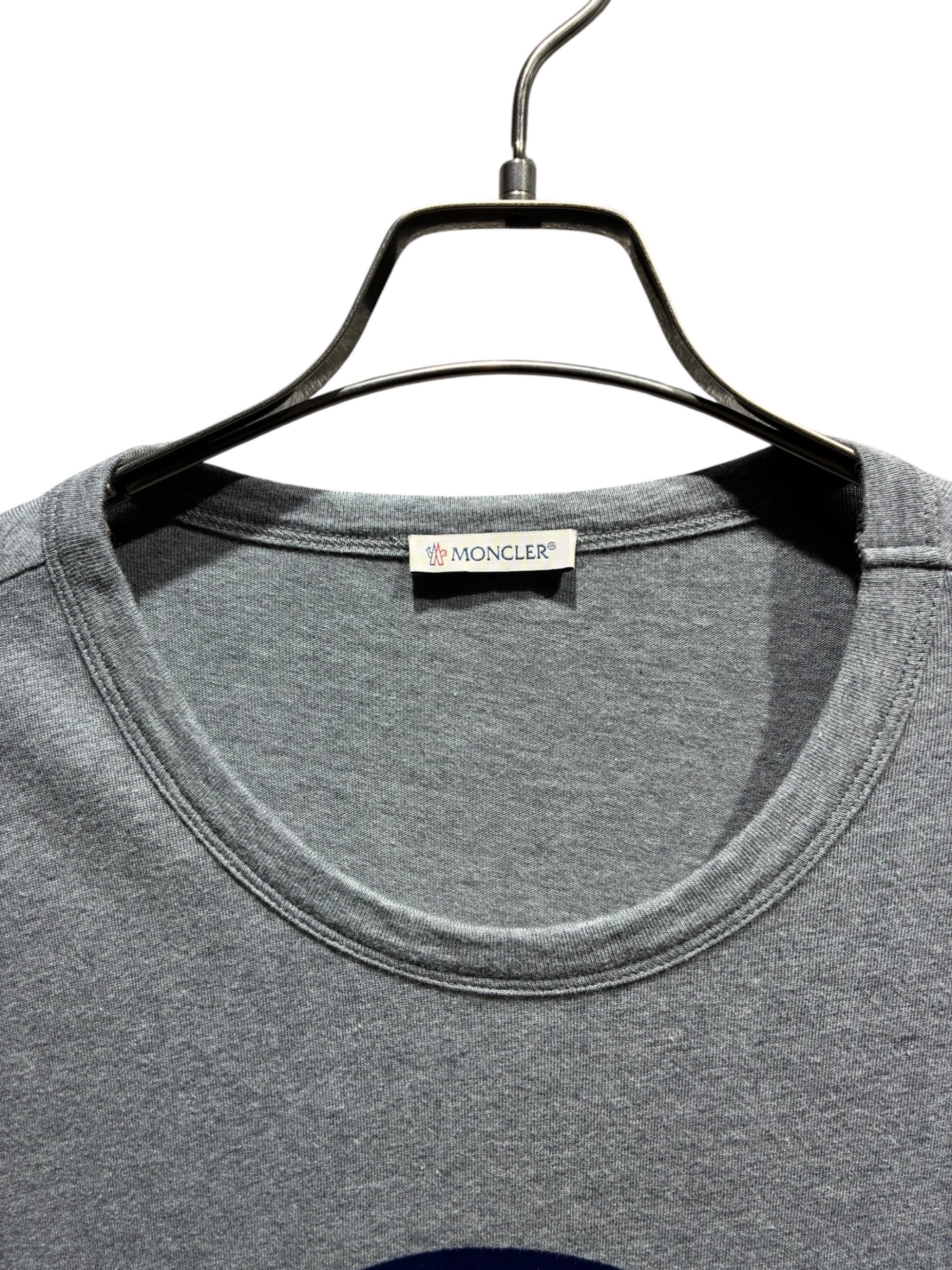中古・古着通販】MONCLER (モンクレール) フロッキーロゴTシャツ