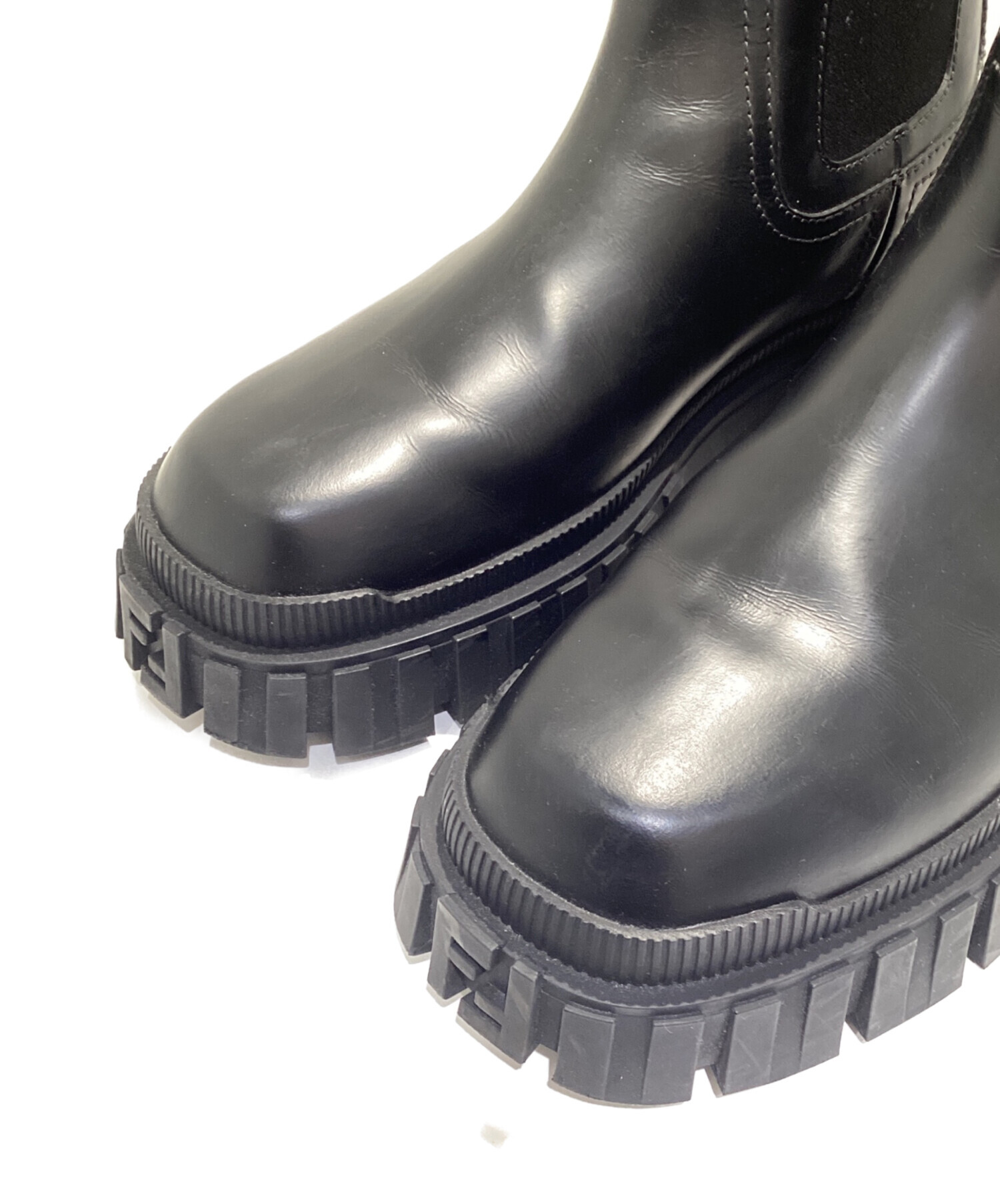 FENDI サイドゴアブーツ 黒 中古・古着通販】FENDI (フェンディ) サイドゴアブーツ ブラック