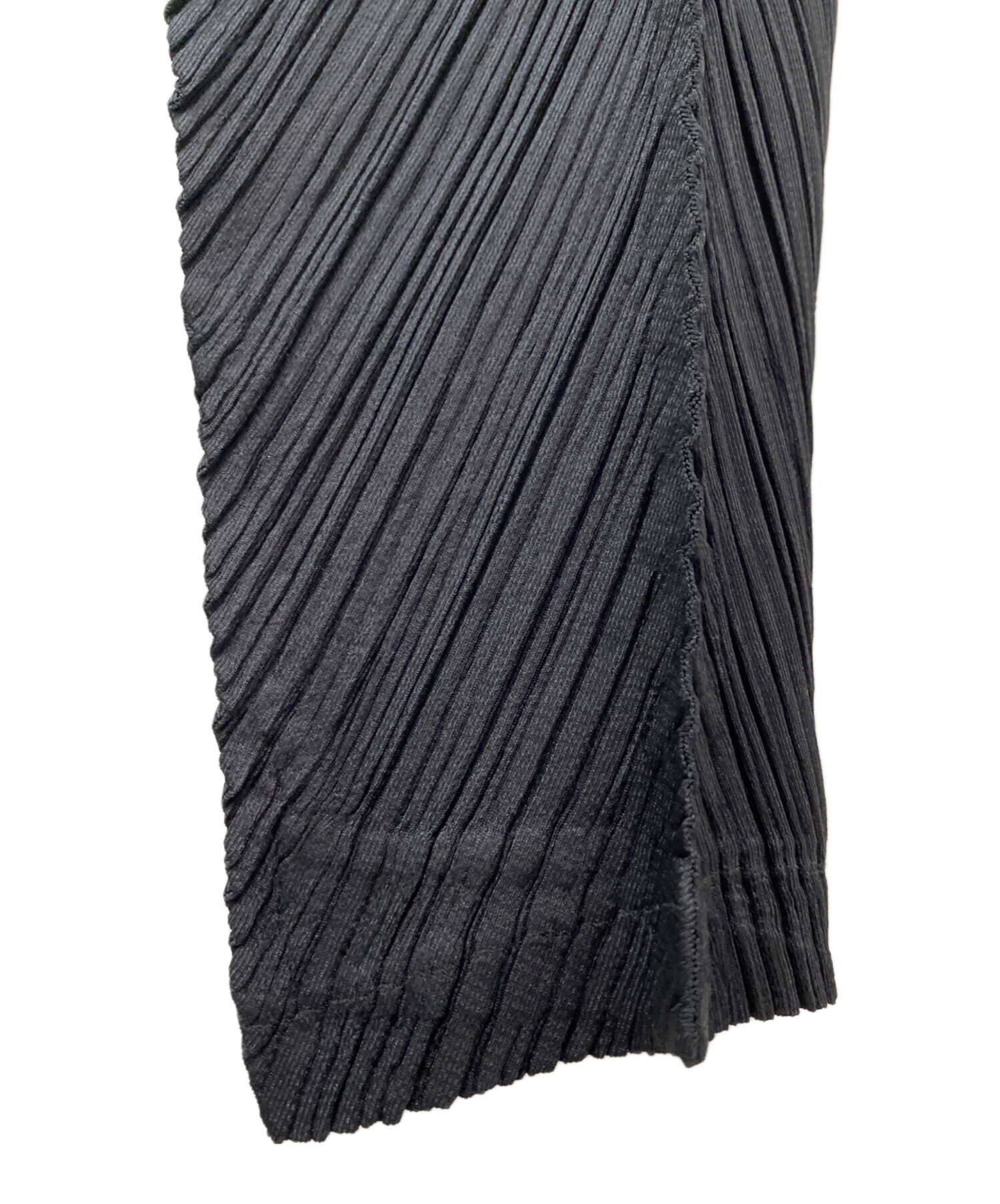 PLEATS PLEASE プリーツプリーズ タンクトップ L 黒 【古着】【中古】【送料無料】 中古・古着通販】PLEATS PLEASE (プリーツプリーズ) MONTHLY COLORS