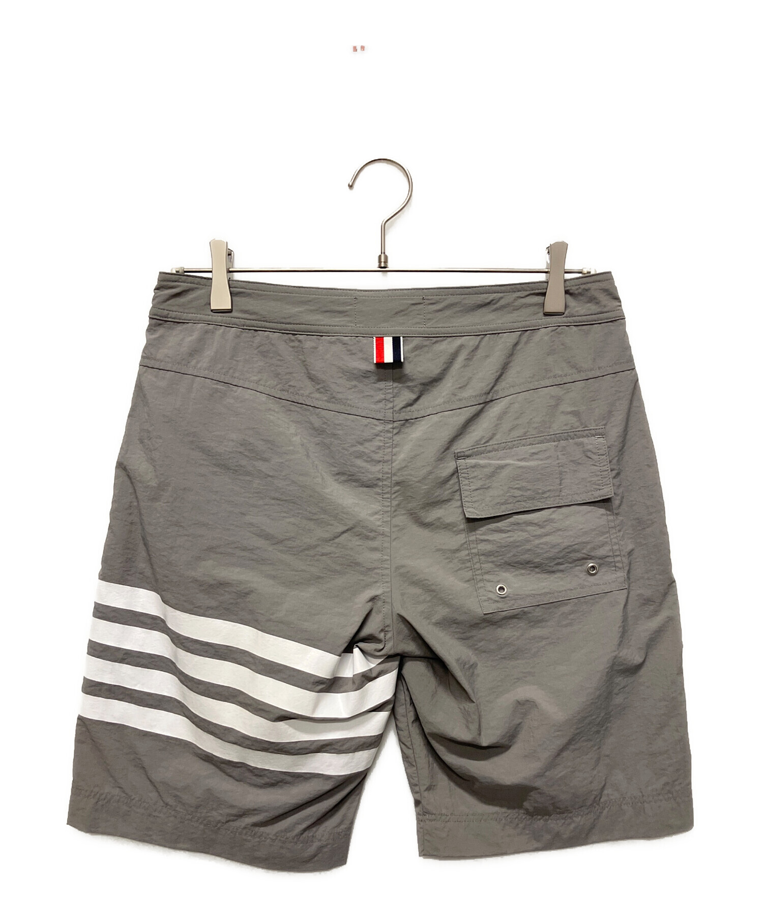 中古・古着通販】Thom Browne (トムブラウン) ナイロンショーツ グレー