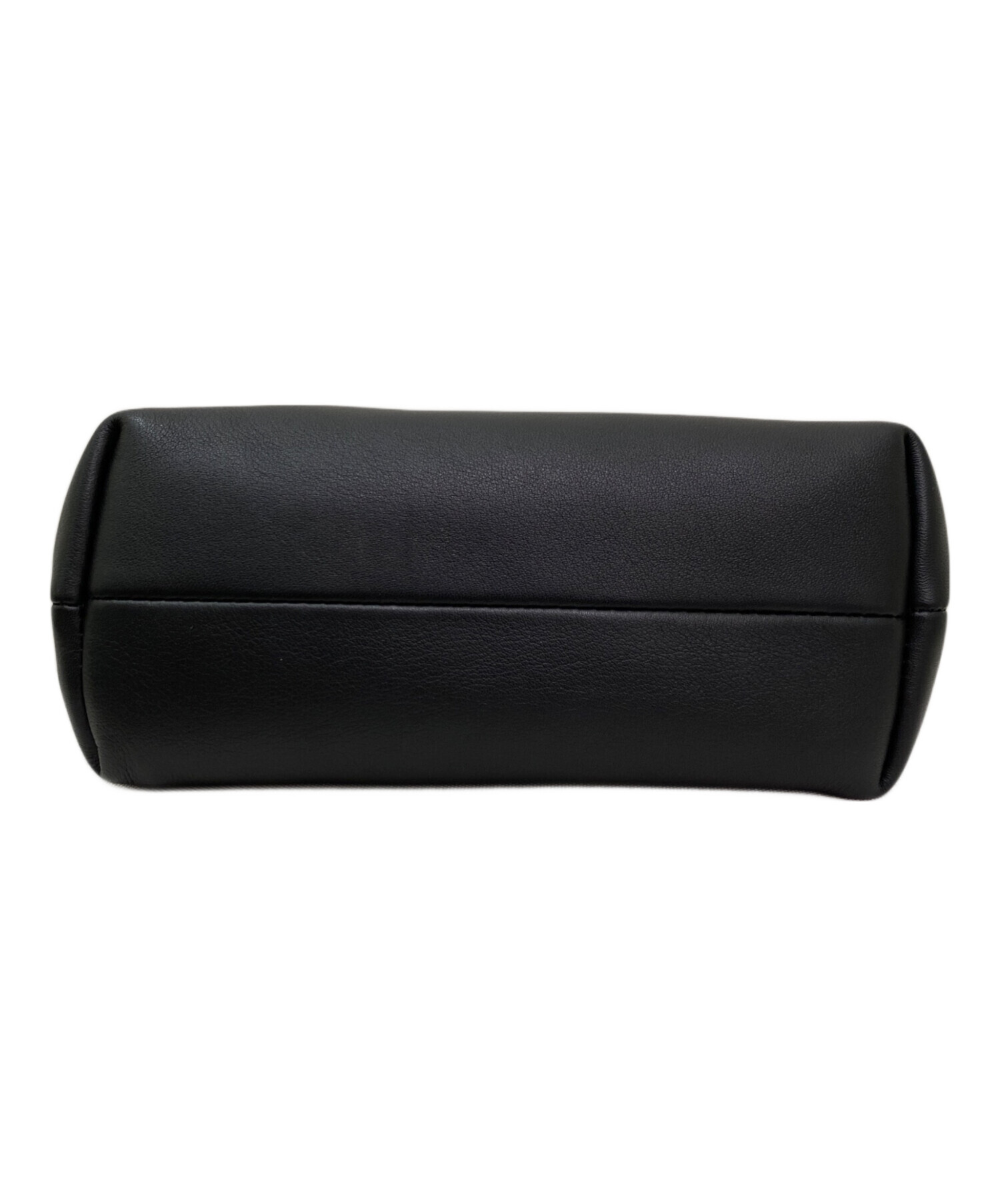【現行品美品】ロエベ　ペブルポーチ　ブラック 中古・古着通販】LOEWE (ロエベ) ペブルポーチ ブラック｜ブランド