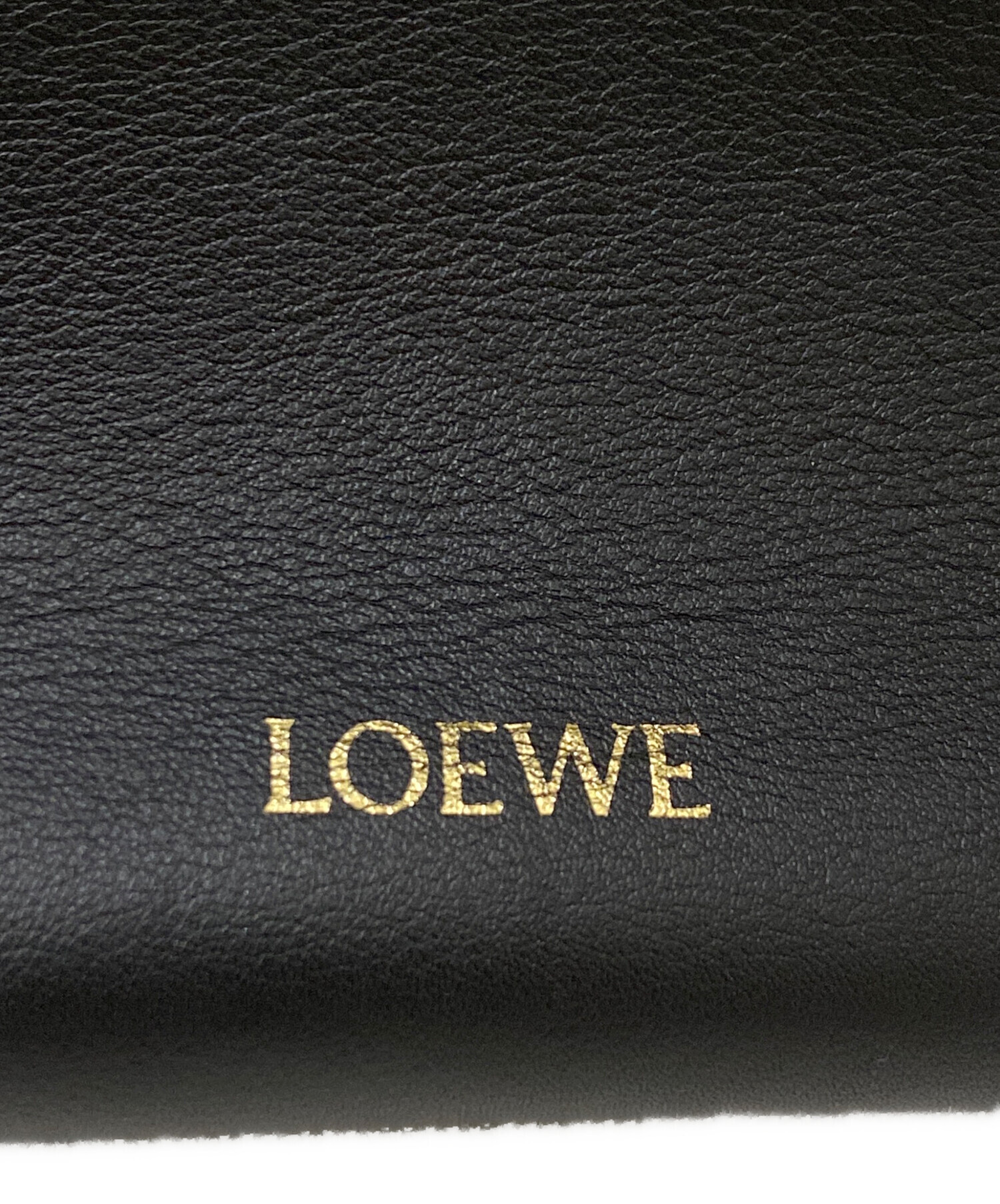 中古・古着通販】LOEWE (ロエベ) ペブルポーチ ブラック｜ブランド
