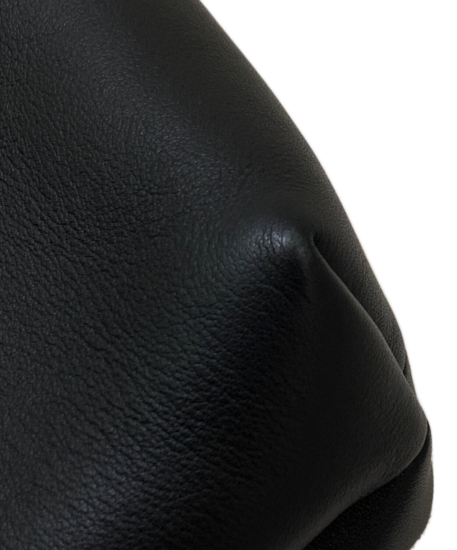 中古・古着通販】LOEWE (ロエベ) ペブルポーチ ブラック｜ブランド