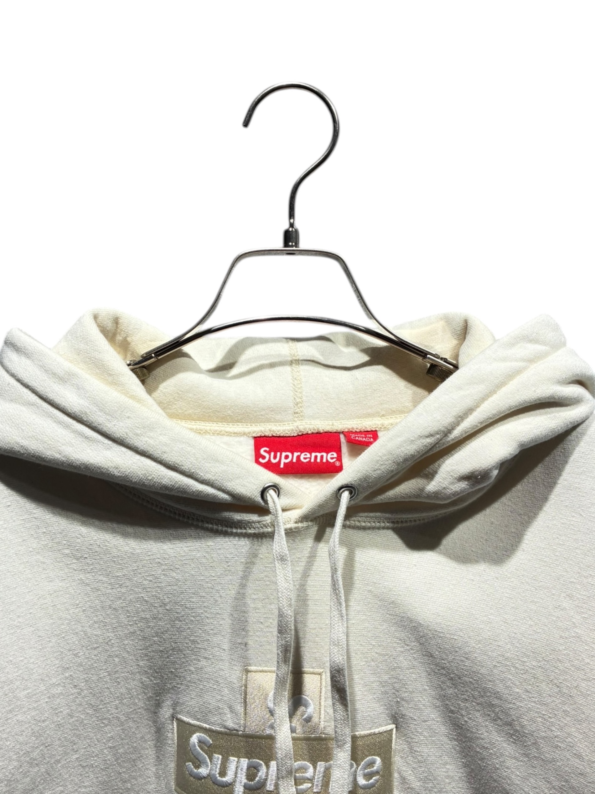 【美品】Supreme　シュプリーム ベージュ フード付きパーカー L　カナダ製 中古・古着通販】SUPREME (シュプリーム) スモールボックスロゴ