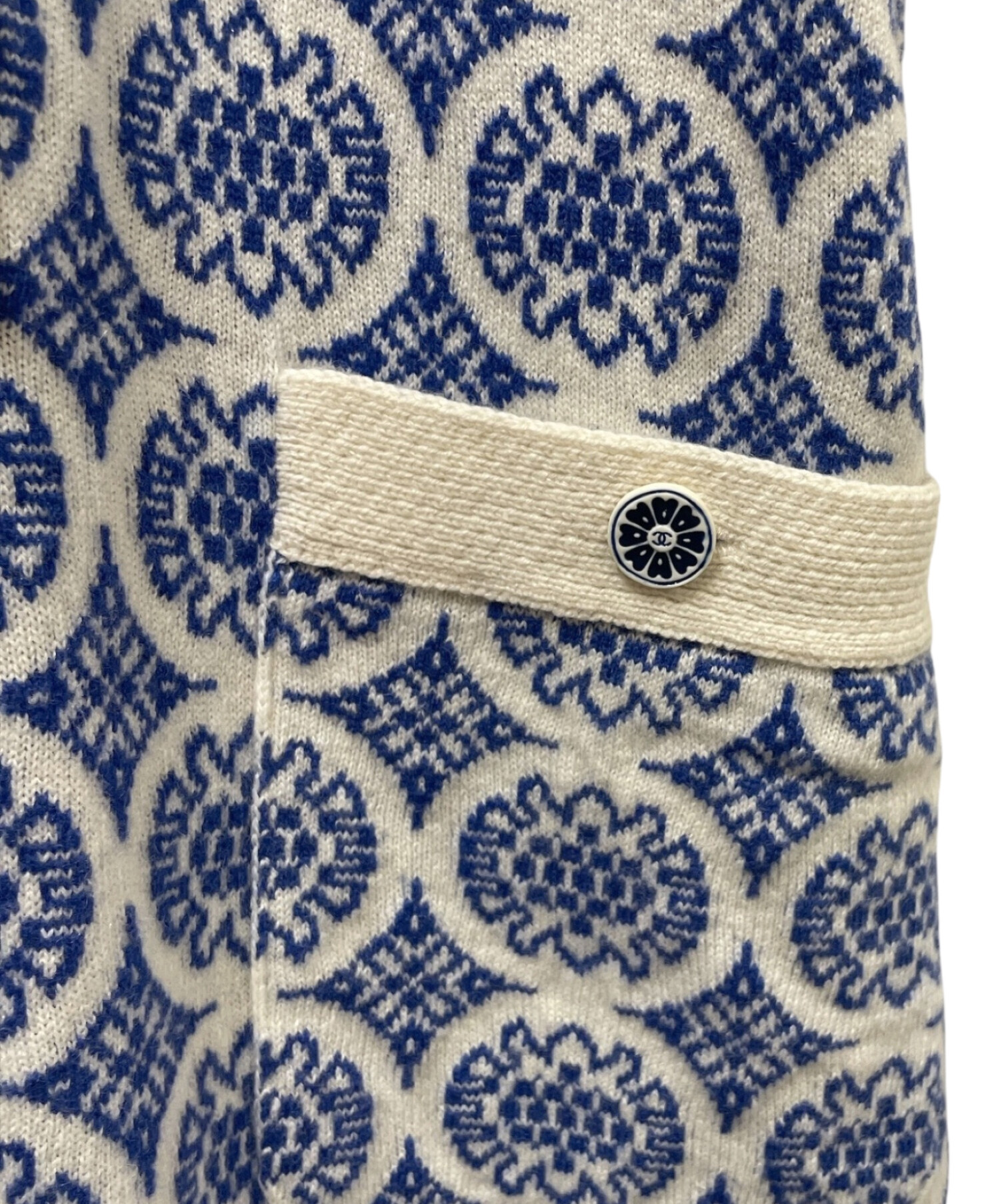 中古・古着通販】CHANEL (シャネル) ニットワンピース ホワイト×ブルー