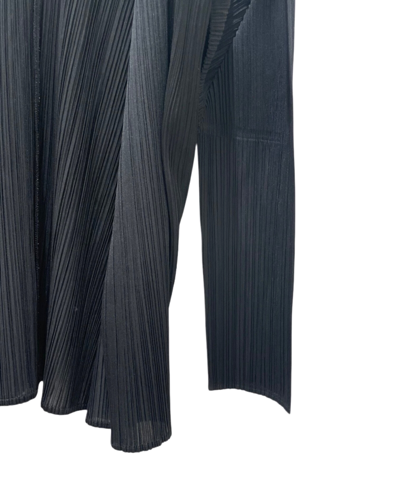ISSEY MIYAKE プリーツ 幾何学模様 カーディガン ISSEY MIYAKE プリーツ 幾何学模様 カーディガン 【公式通販】