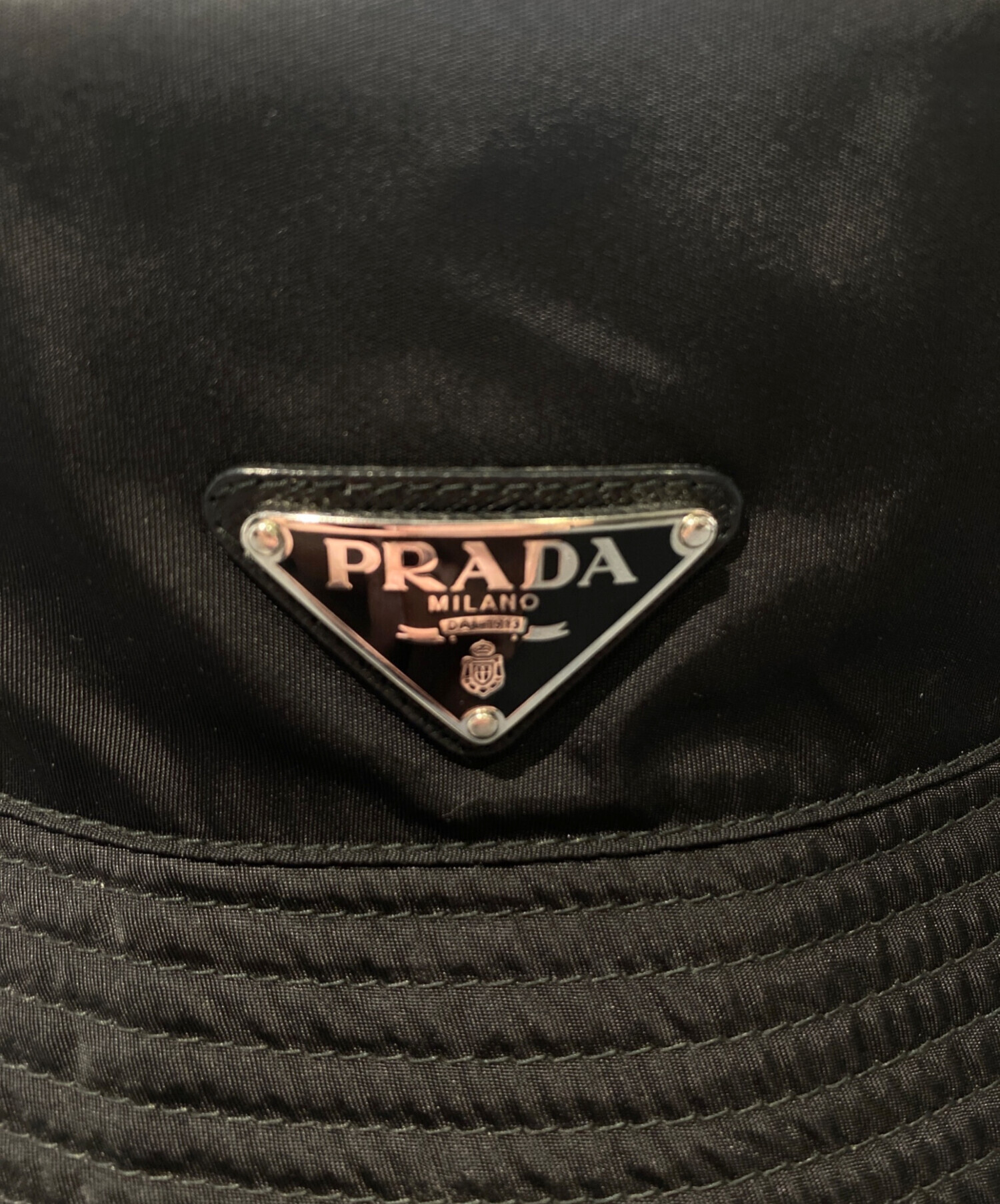 中古・古着通販】PRADA (プラダ) ロゴプレートナイロンハット ブラック