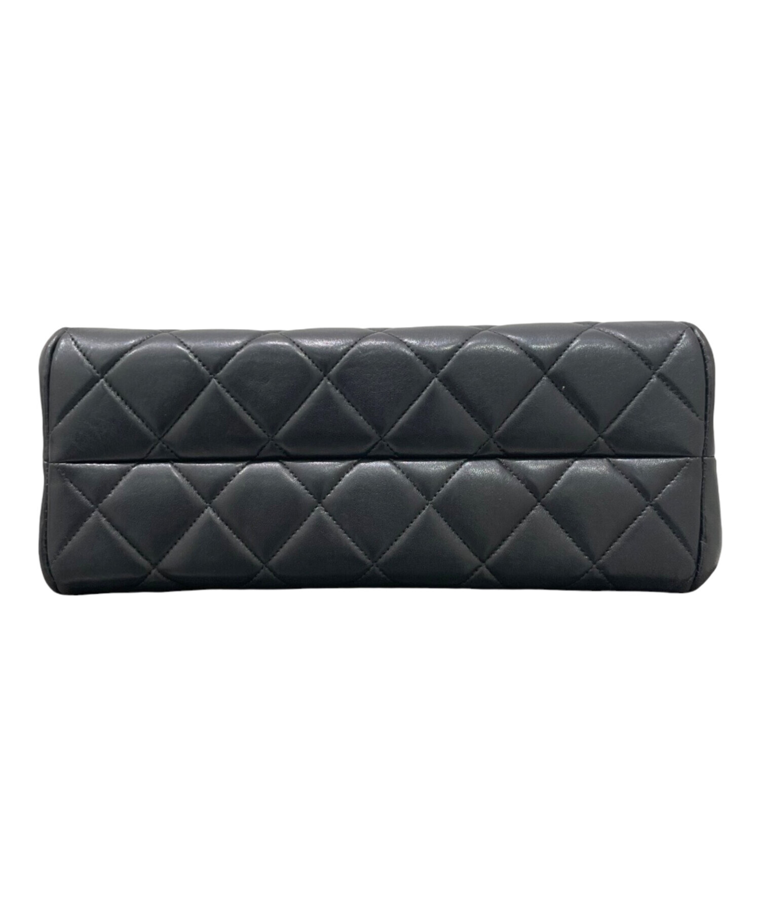 chanel 数回使用済み 中古・古着通販】CHANEL (シャネル) マトラッセ/Vフラップチェーン