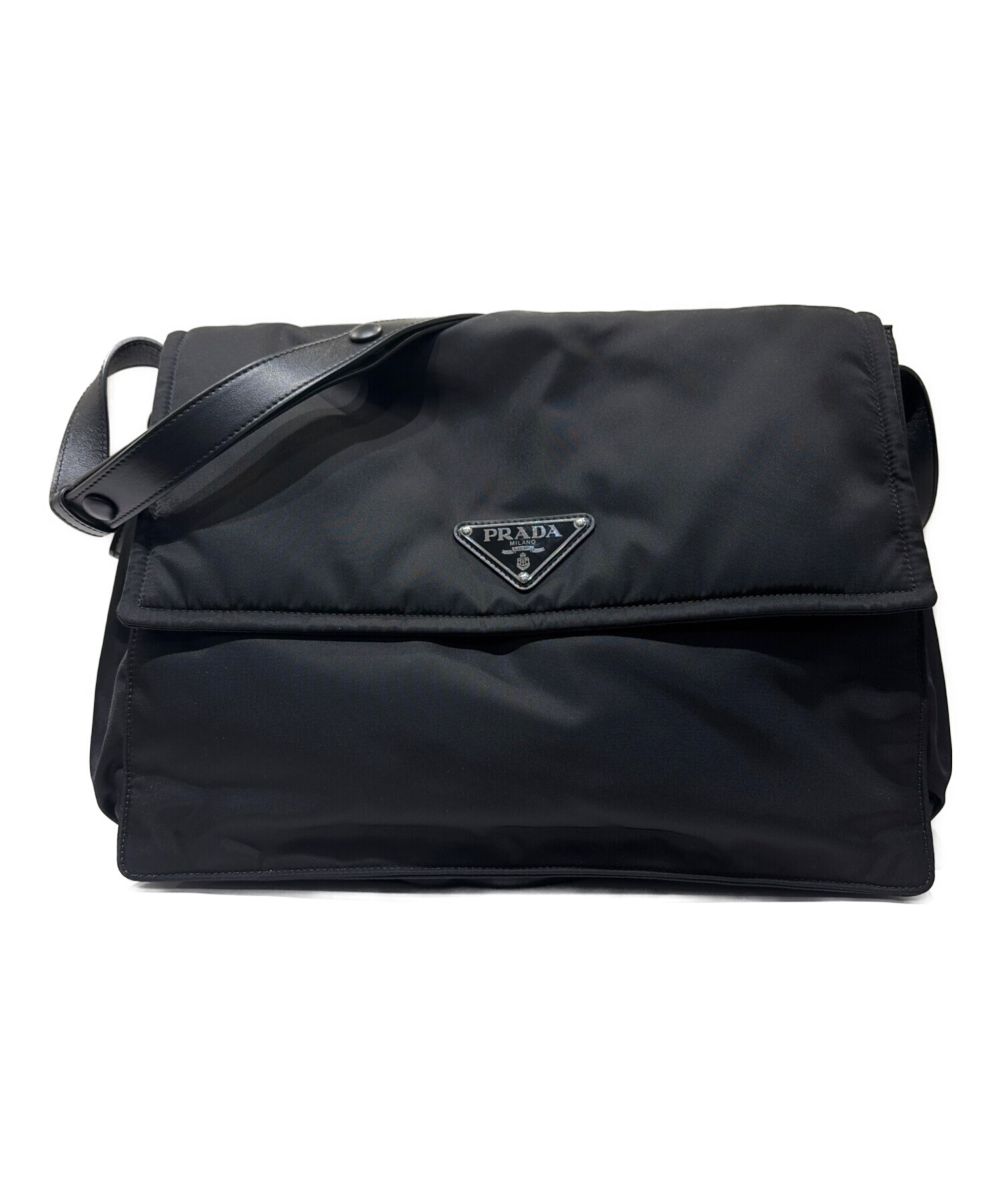 PRADA ナイロン製ショルダーバッグUSED 中古・古着通販】PRADA (プラダ) ナイロンショルダーバッグ ブラック
