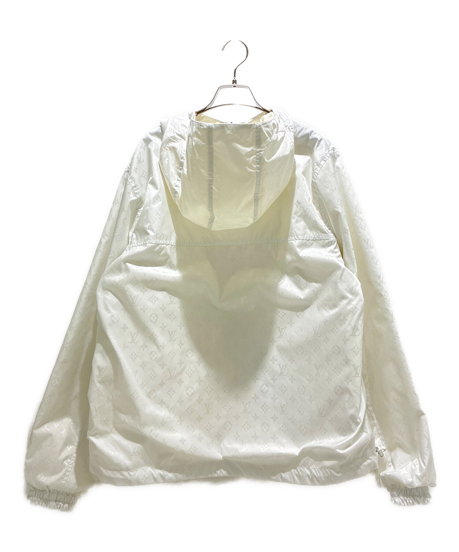 LOUIS VUITTONモノグラムリバーシブルナイロンウインドブレーカ 白 中古・古着通販】LOUIS VUITTON (ルイ ヴィトン) Monogram Reversible