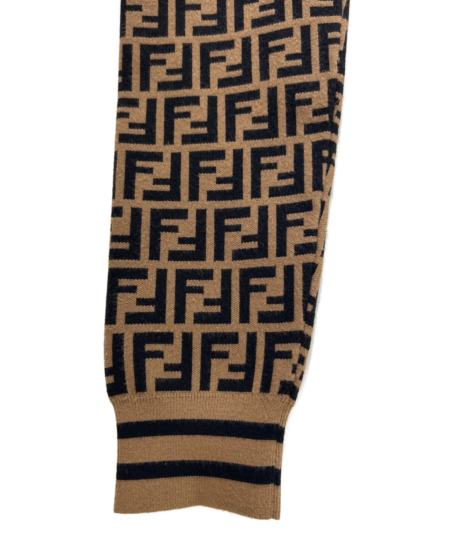 FENDI フェンディ ズッカ パンツ レギンス スパッツ 38（110）a 中古・古着通販】FENDI (フェンディ) ズッカレギンスパンツ/FZR535