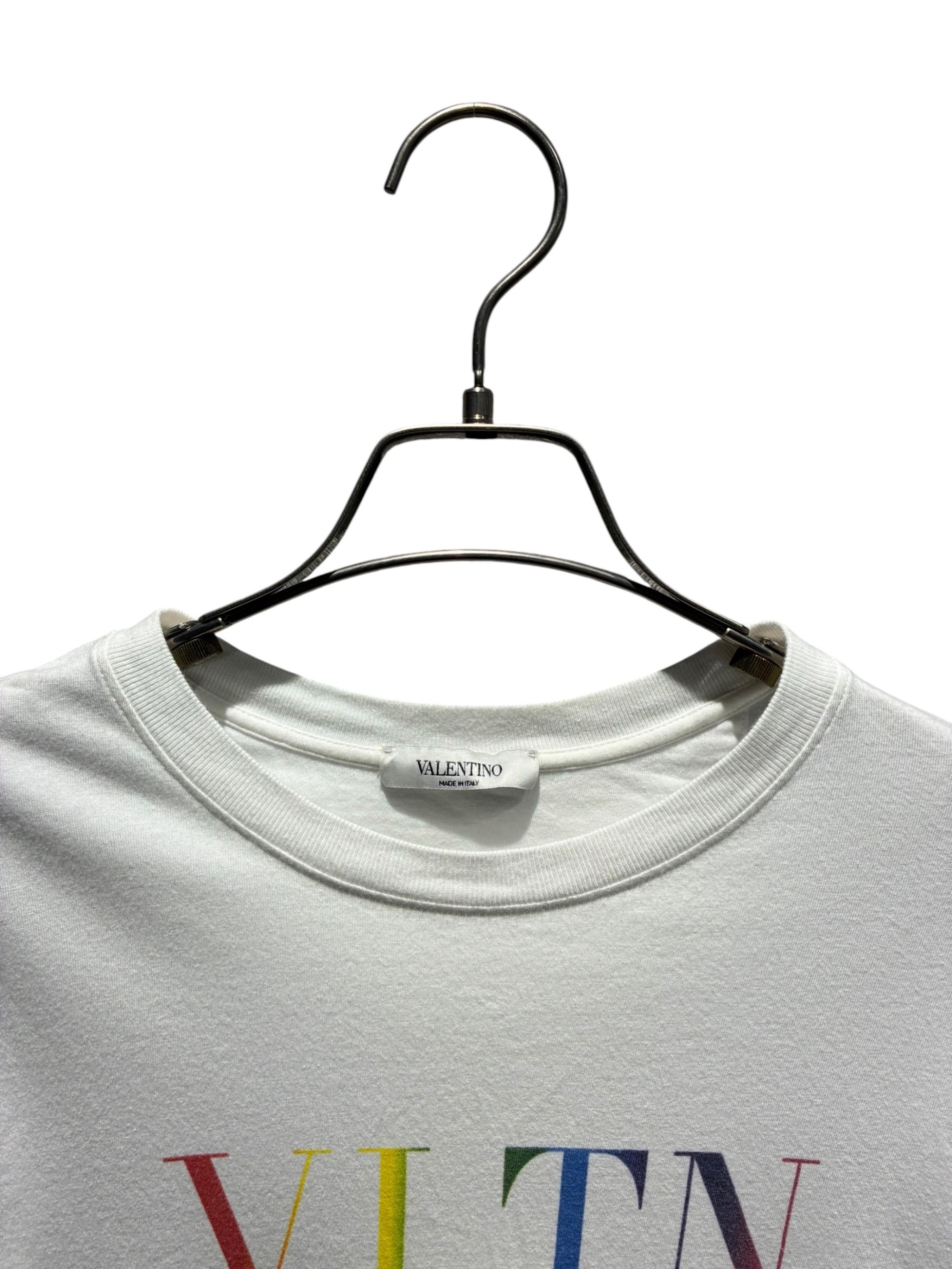 【極美品】VALENTINOヴァレンティノVLTN レインボーロゴ Tシャツ S 中古・古着通販】VALENTINO (ヴァレンティノ) VLTNレインボーロゴT