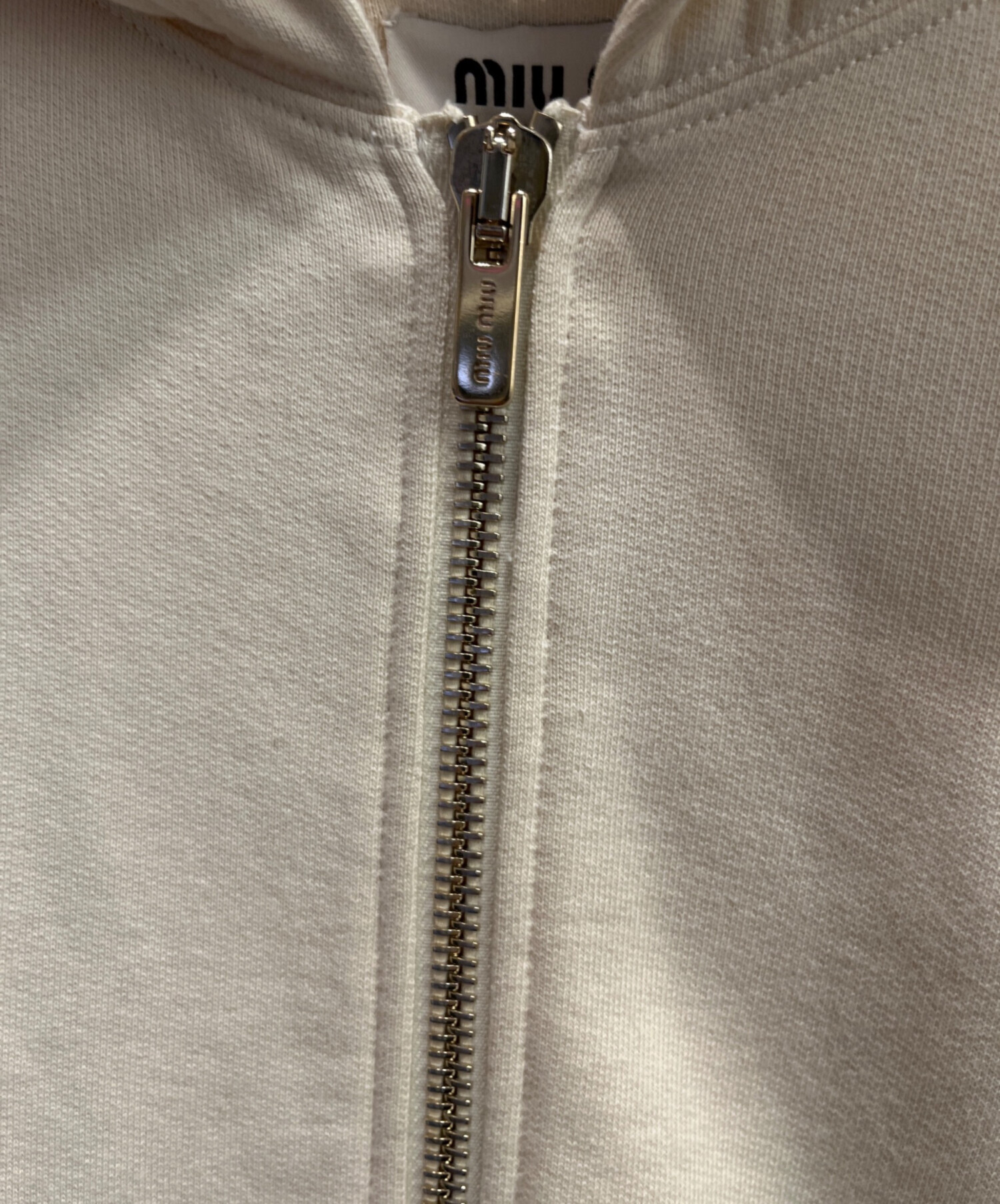 中古・古着通販】MIU MIU (ミュウミュウ) ロゴジップパーカー ホワイト