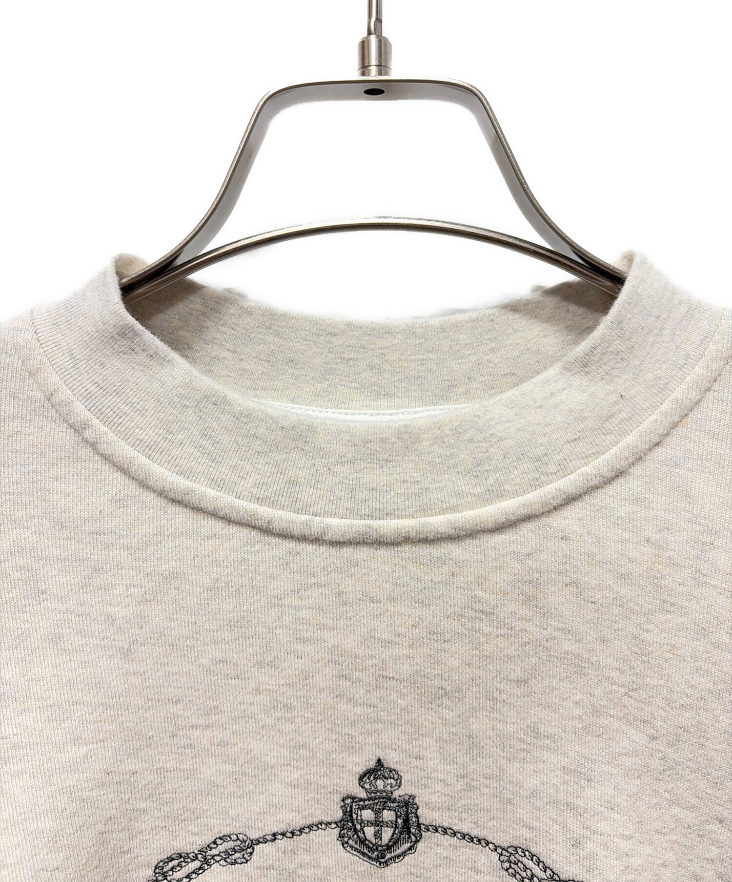 PRADA グレー クロップドスウェット Mサイズ 中古・古着通販】PRADA (プラダ) クロップドロゴスウェット アイボリー