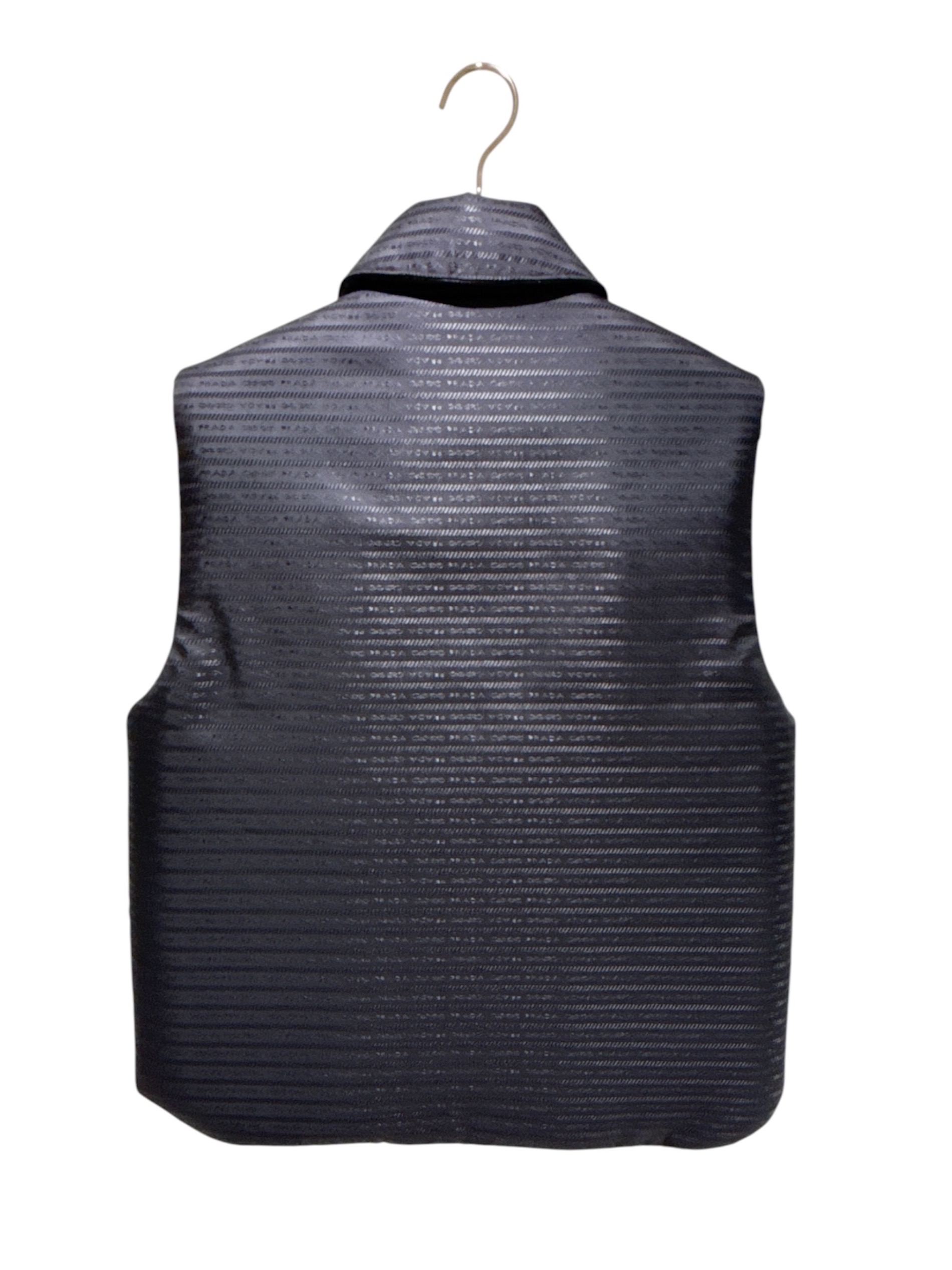中古・古着通販】PRADA (プラダ) Triangle Logo Vest/トライアングル