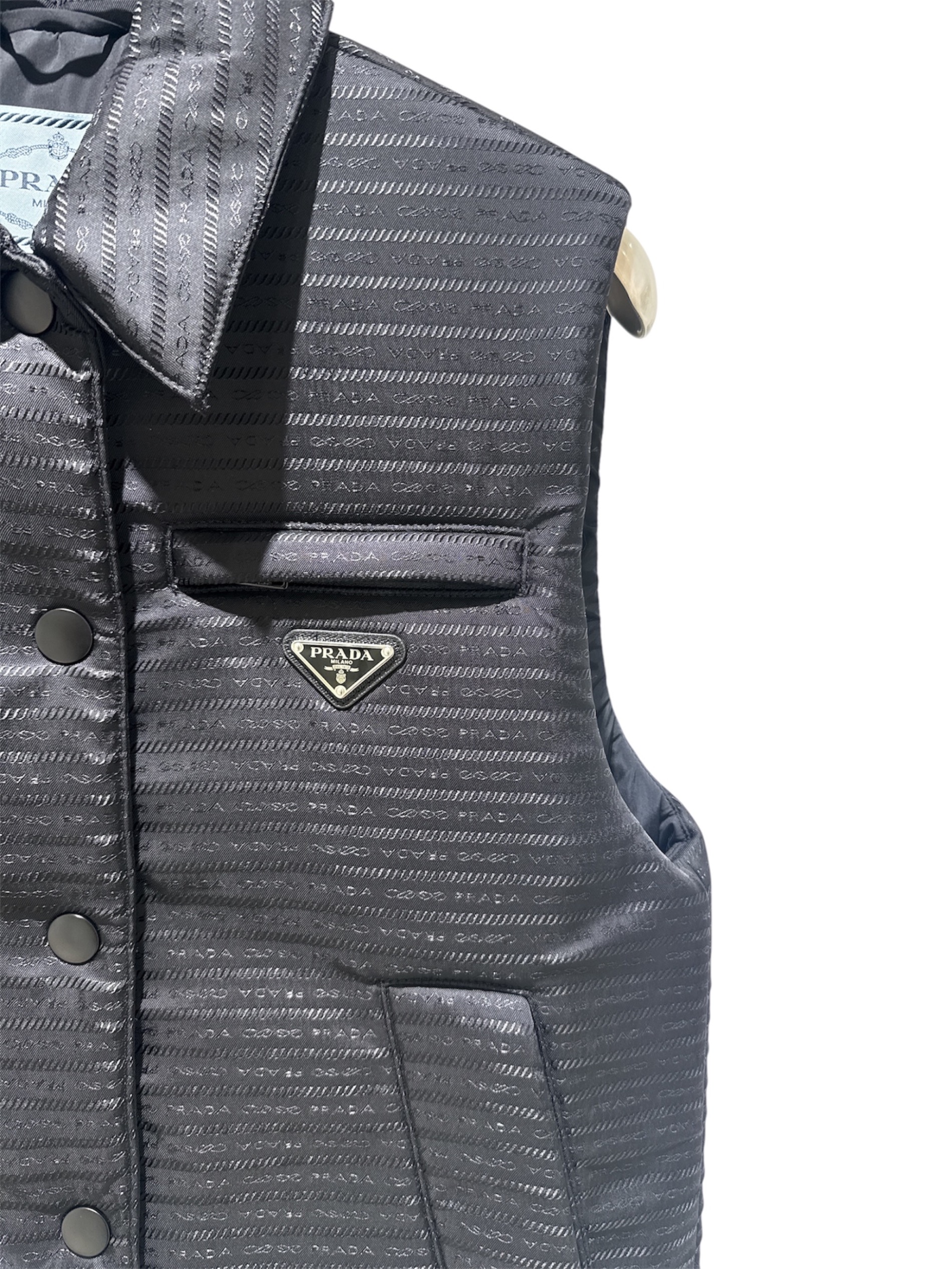 中古・古着通販】PRADA (プラダ) Triangle Logo Vest/トライアングル