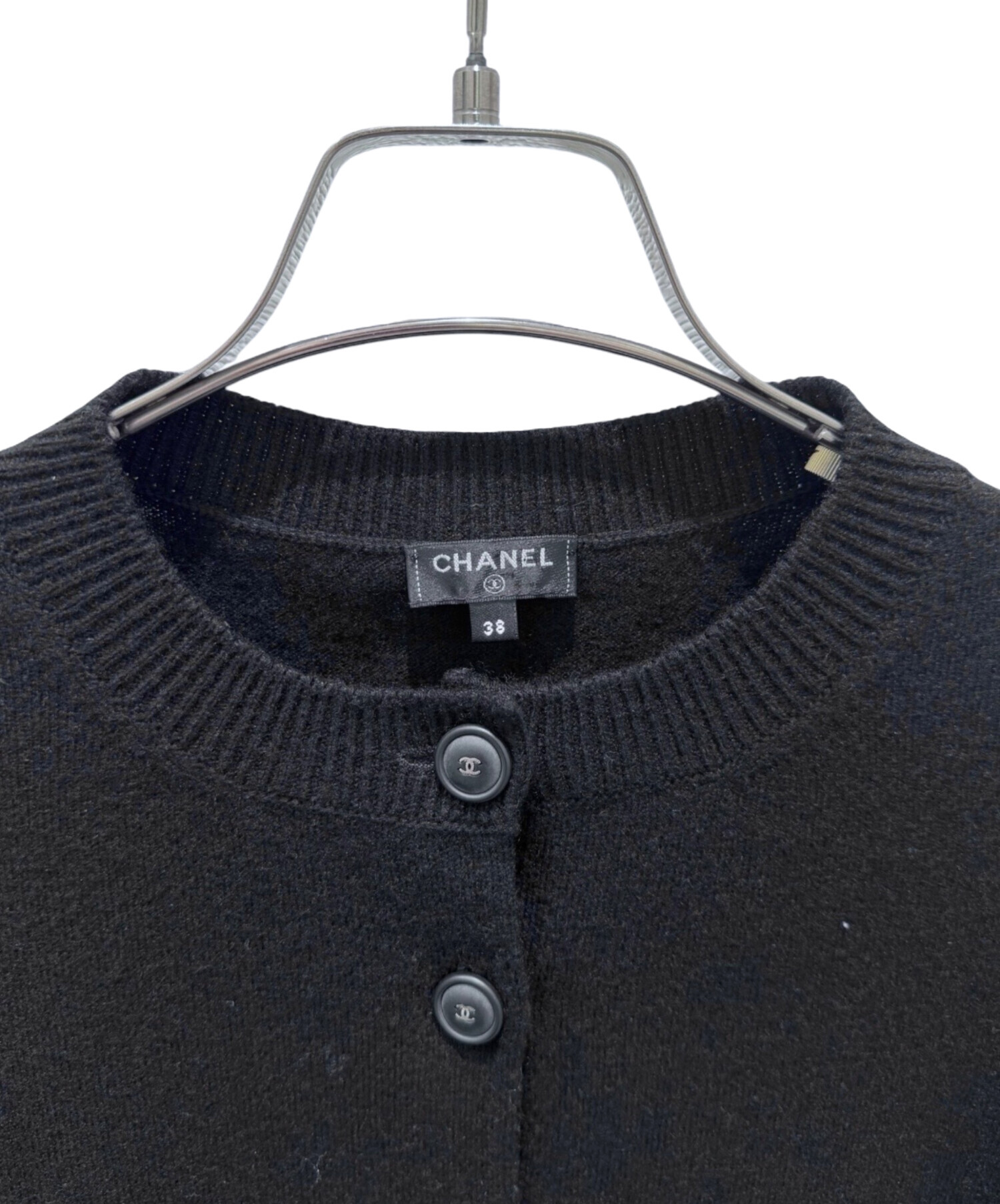 CHANEL カーディガン ブラック ロゴボタン 中古・古着通販】CHANEL (シャネル) ココボタンカシミヤボレロ