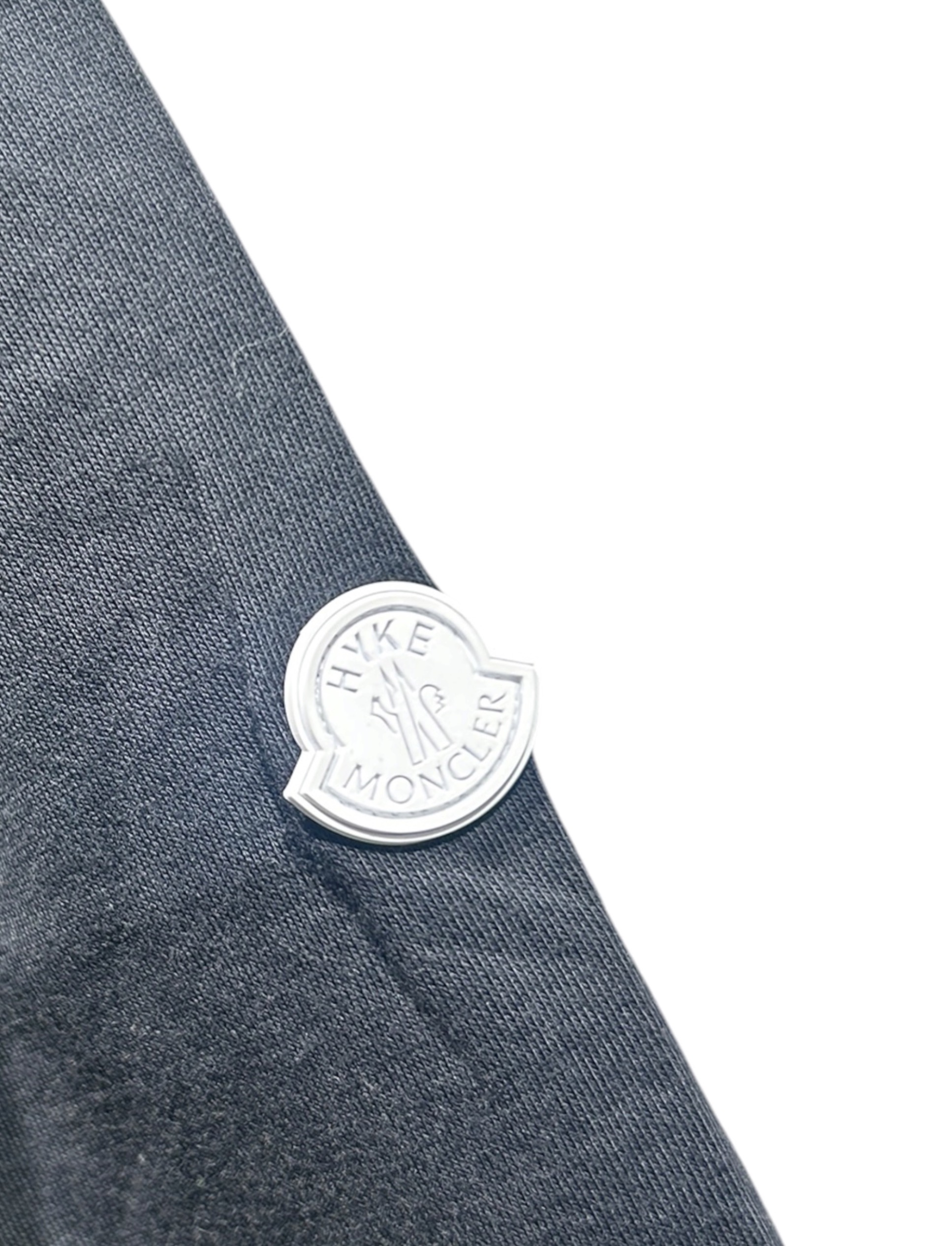 中古・古着通販】MONCLER (モンクレール) HYKE (ハイク) ロゴTシャツ