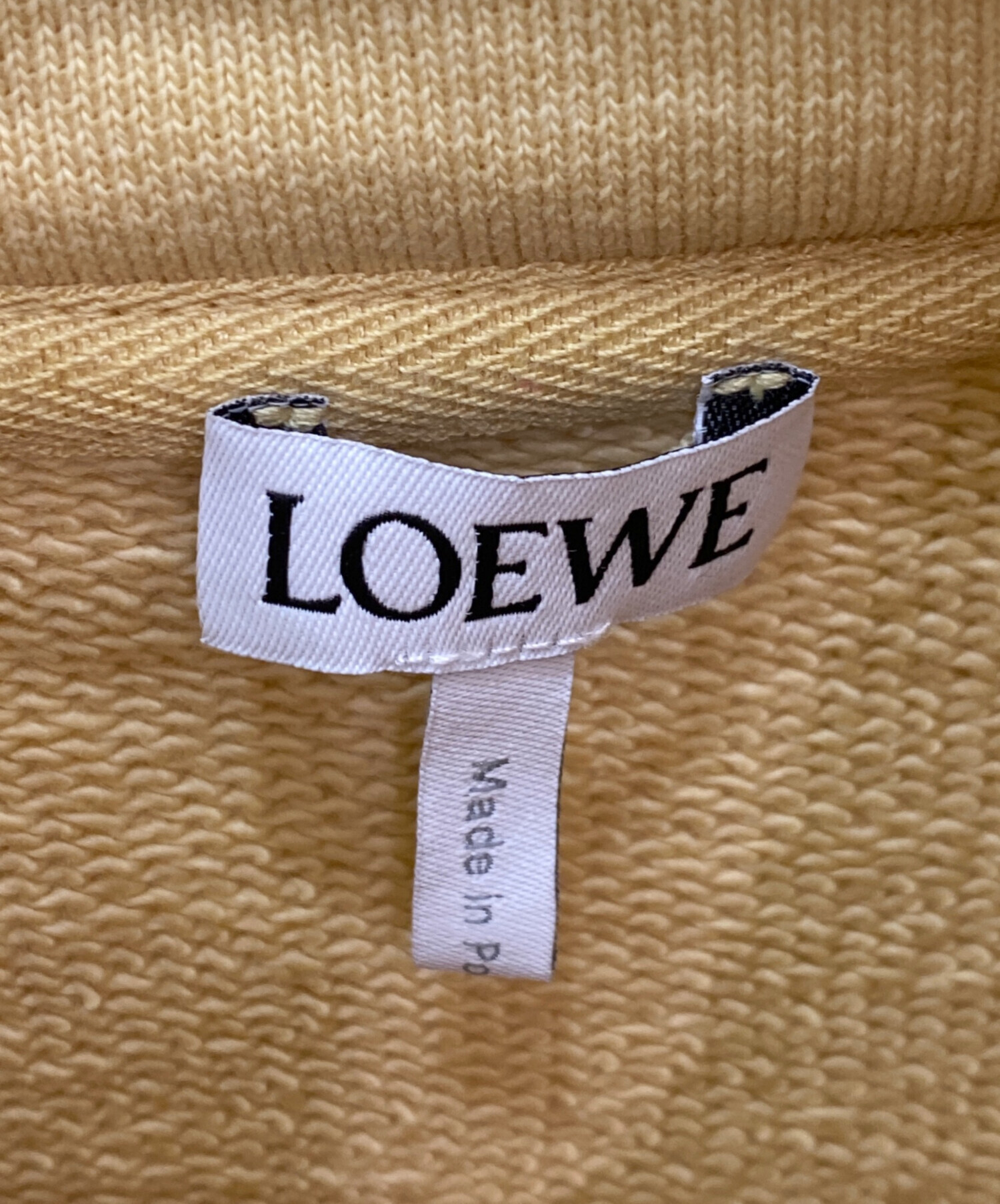 【価格交渉OK】 LOEWE アナグラム 刺繍 パーカー ク ロップ イエロー 中古・古着通販】LOEWE (ロエベ) アナグラムパッチパーカー イエロー
