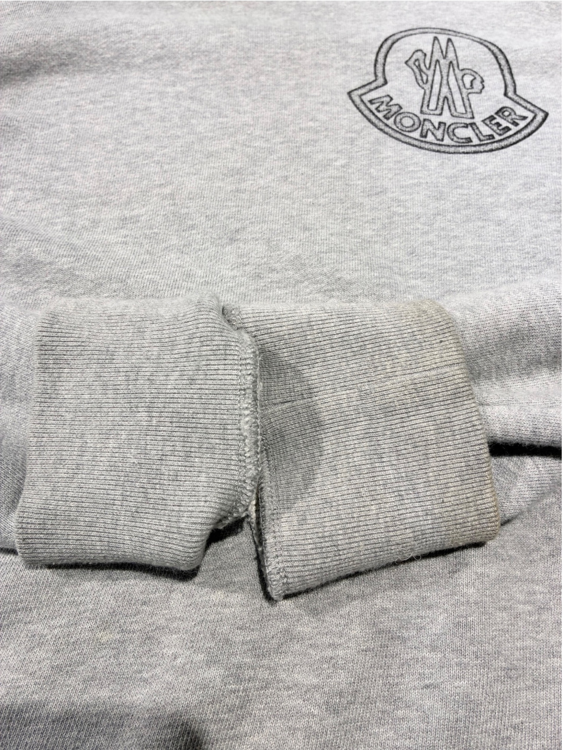 中古・古着通販】MONCLER (モンクレール) ロゴスウェット グレー