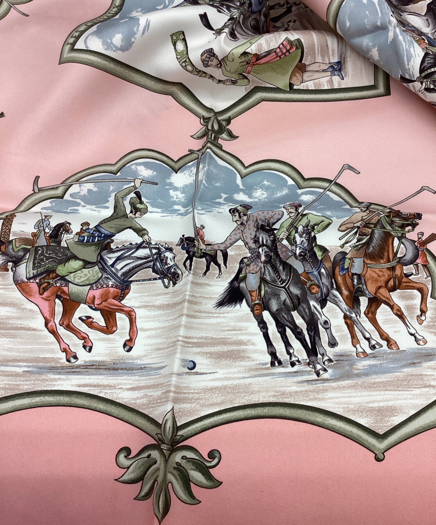HERMES エルメス カレ90 ムガル王朝の馬 スカーフ シルク 大判