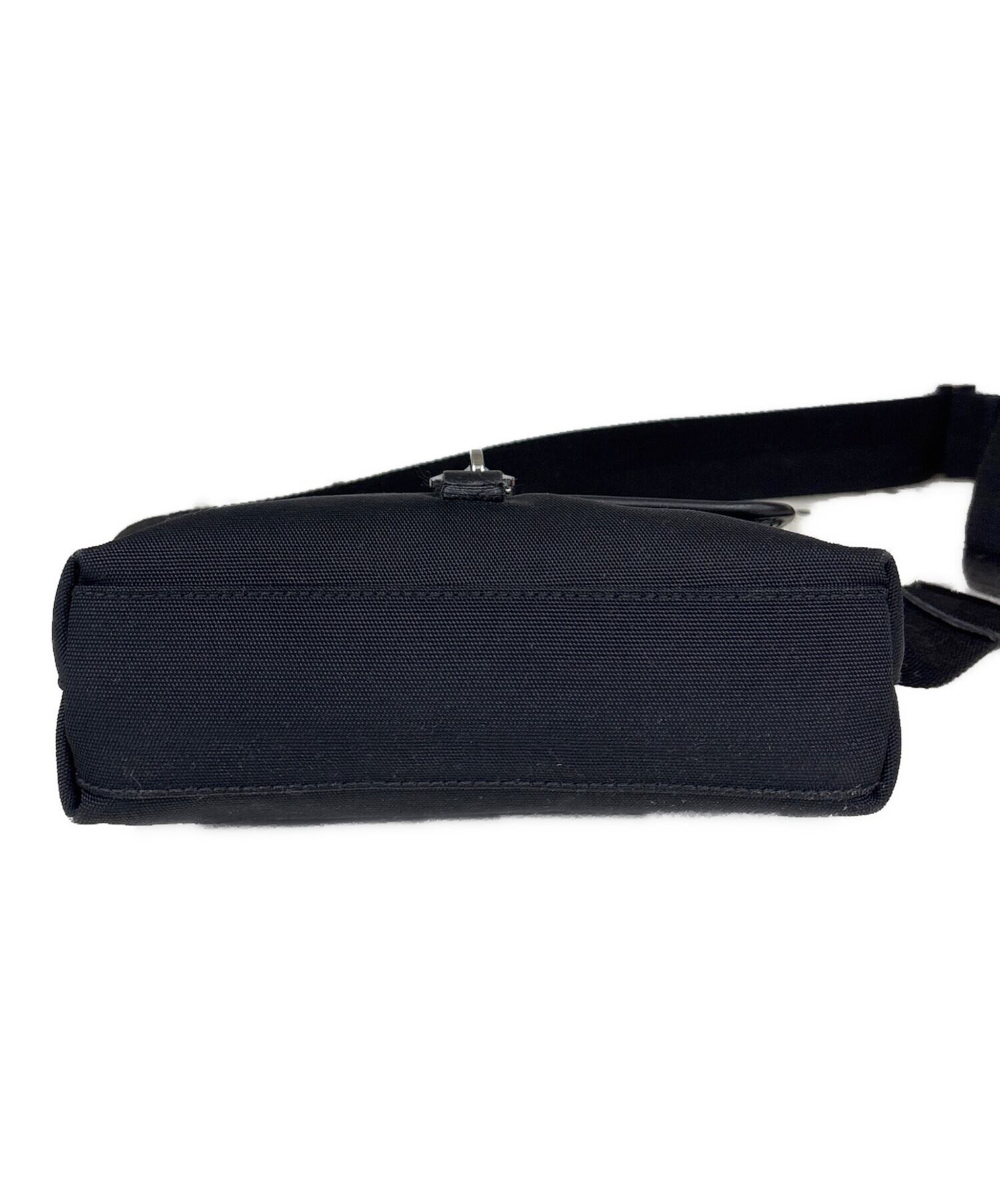 中古・古着通販】GUCCI (グッチ) ショルダーバッグ ブラック｜ブランド