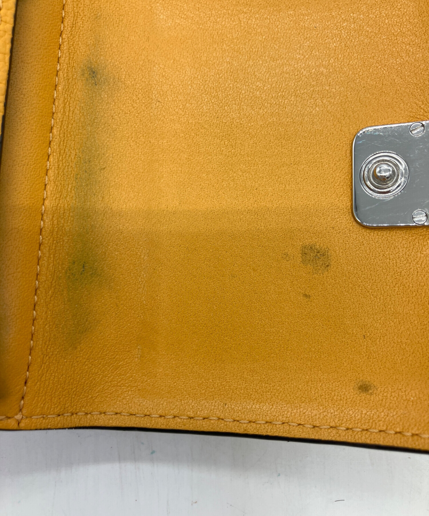 中古・古着通販】LOEWE (ロエベ) 3つ折り財布 アナグラム トライ