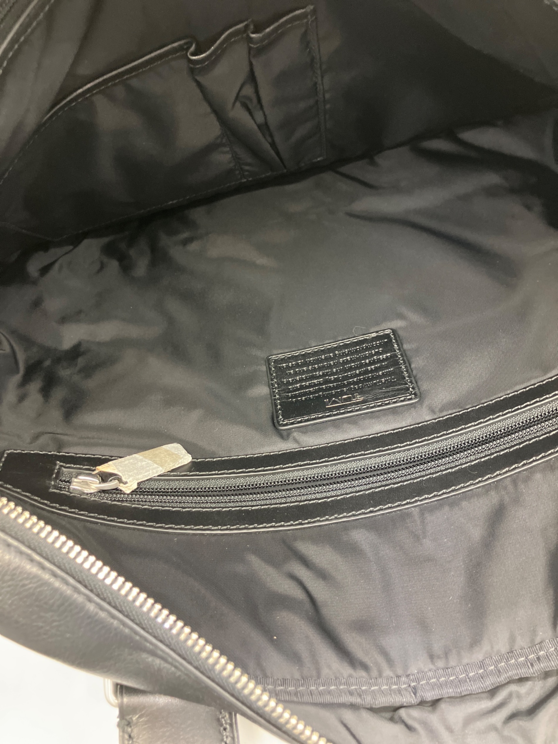 中古・古着通販】TUMI (トゥミ) ブリーフケース Laredo Slim Brief