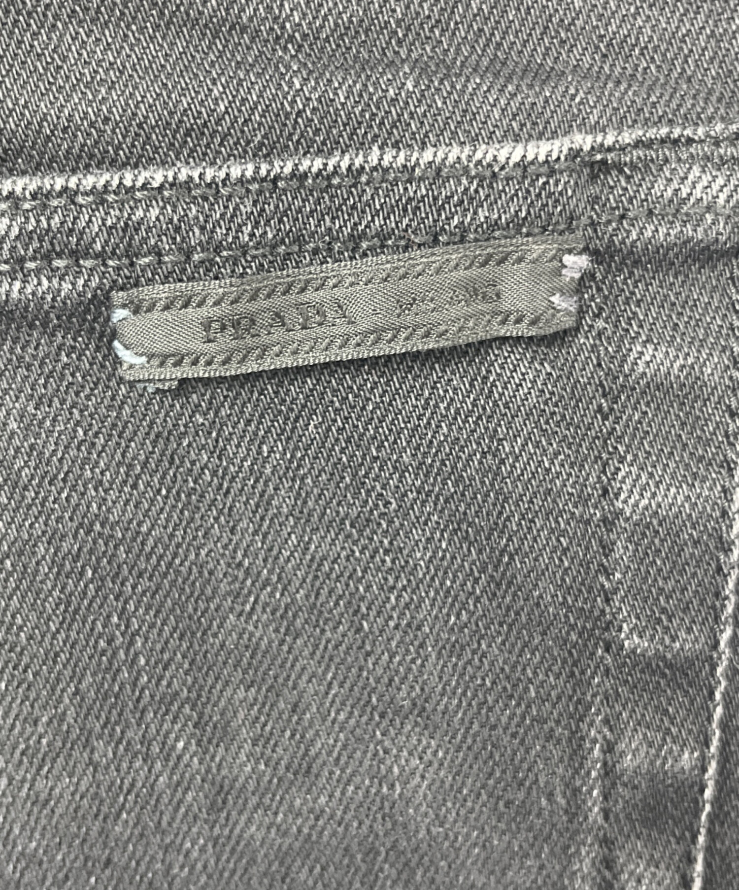 中古・古着通販】PRADA (プラダ) デニムパンツ ブラック サイズ:30